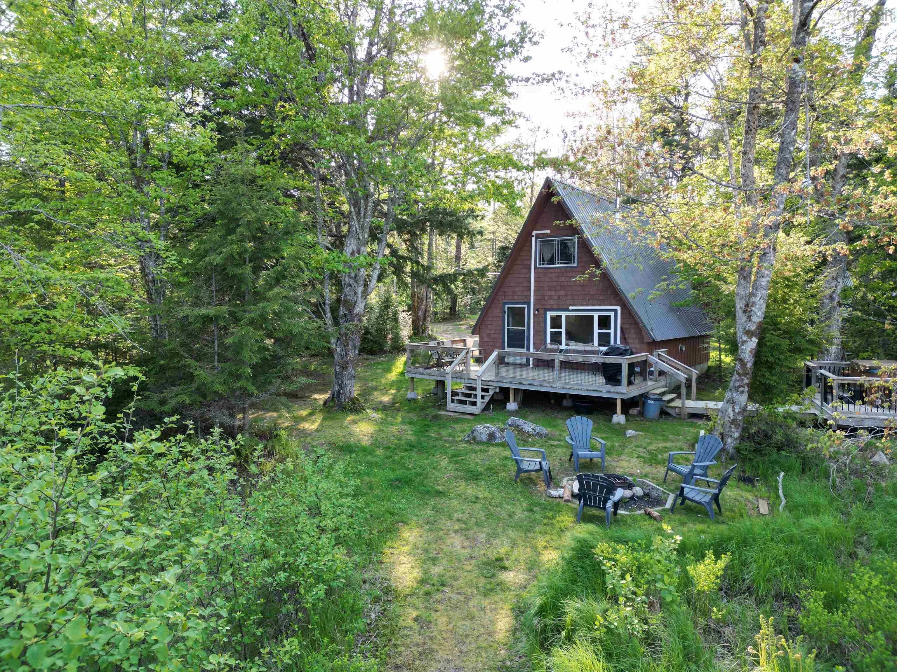 110 East Lake Road, New Albany, NS B0S 1P0, 2 Bedrooms Bedrooms, ,1 BathroomBathrooms,Residential,For Sale,East Lake Road,202522953