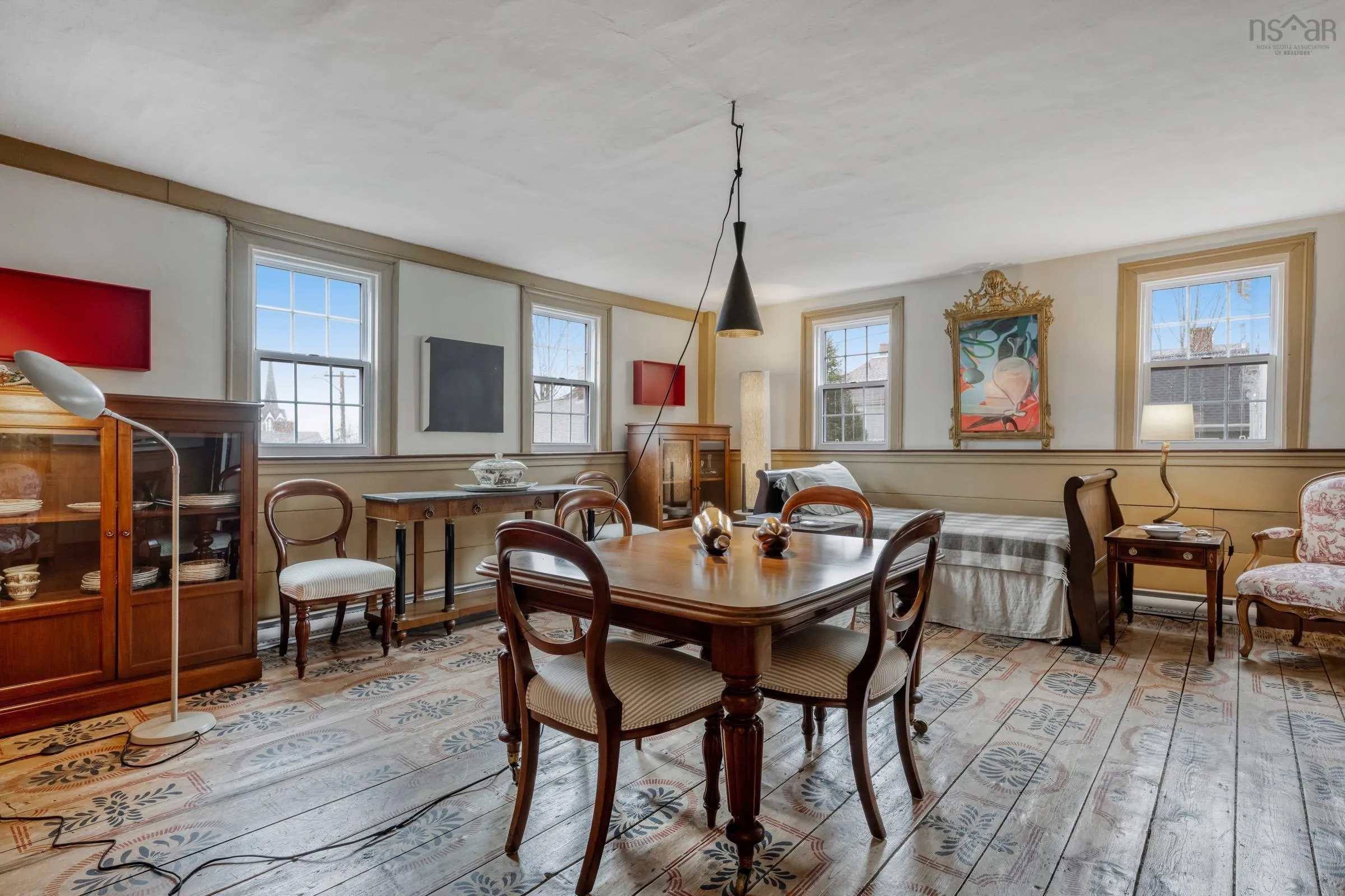 69 Fox Street, Lunenburg Ns B0j 2c0, 5 Bedrooms Bedrooms, ,4 BathroomsBathrooms,Residential,For Sale,Fox,202506202