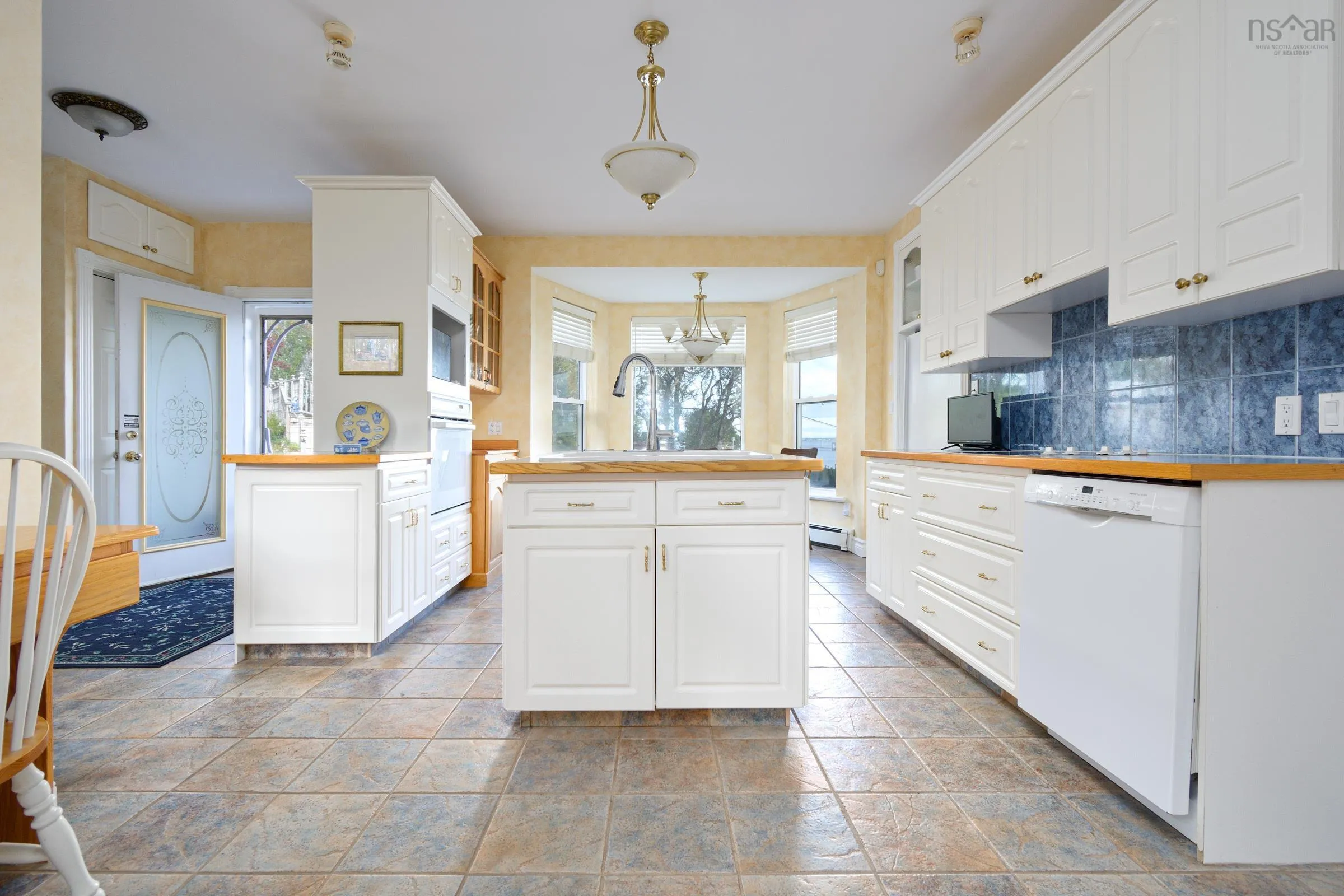 516 Purves Street, North Sydney, NS B2A 1E2, 4 Bedrooms Bedrooms, ,2 BathroomsBathrooms,Residential,For Sale,Purves,202512941