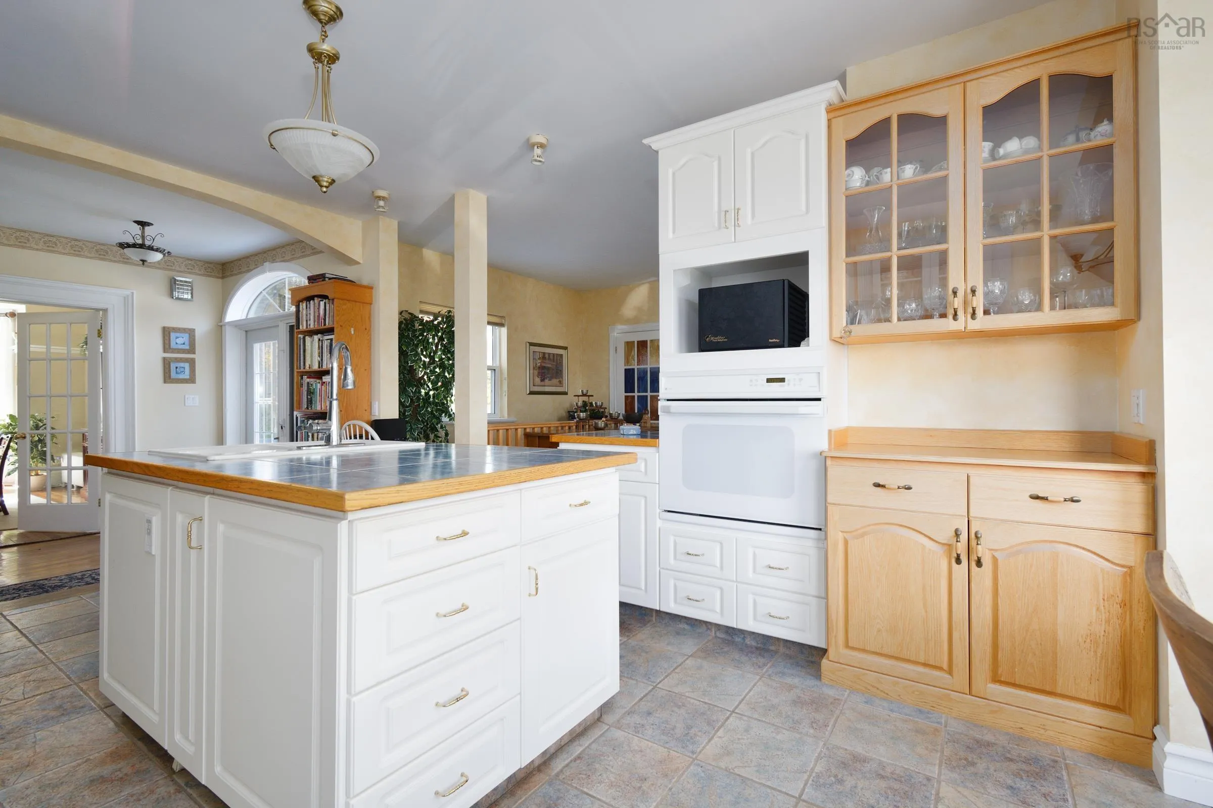 516 Purves Street, North Sydney, NS B2A 1E2, 4 Bedrooms Bedrooms, ,2 BathroomsBathrooms,Residential,For Sale,Purves,202512941