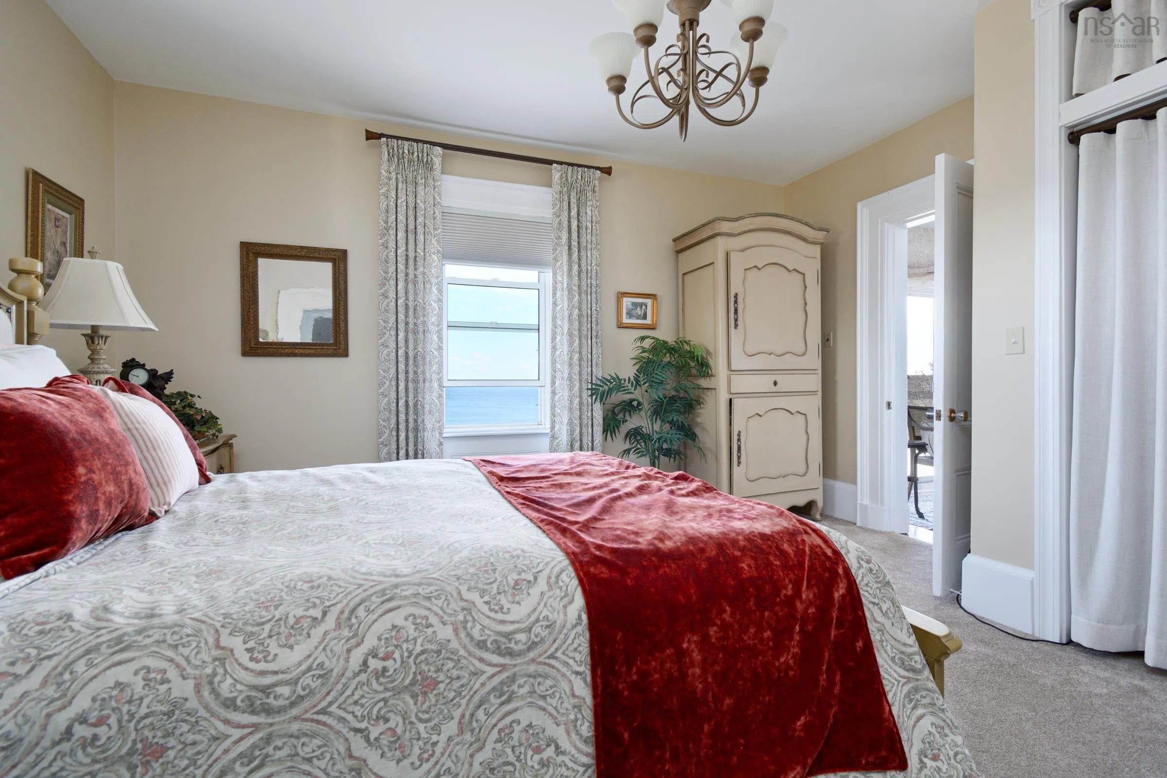 516 Purves Street, North Sydney, NS B2A 1E2, 4 Bedrooms Bedrooms, ,2 BathroomsBathrooms,Residential,For Sale,Purves,202512941