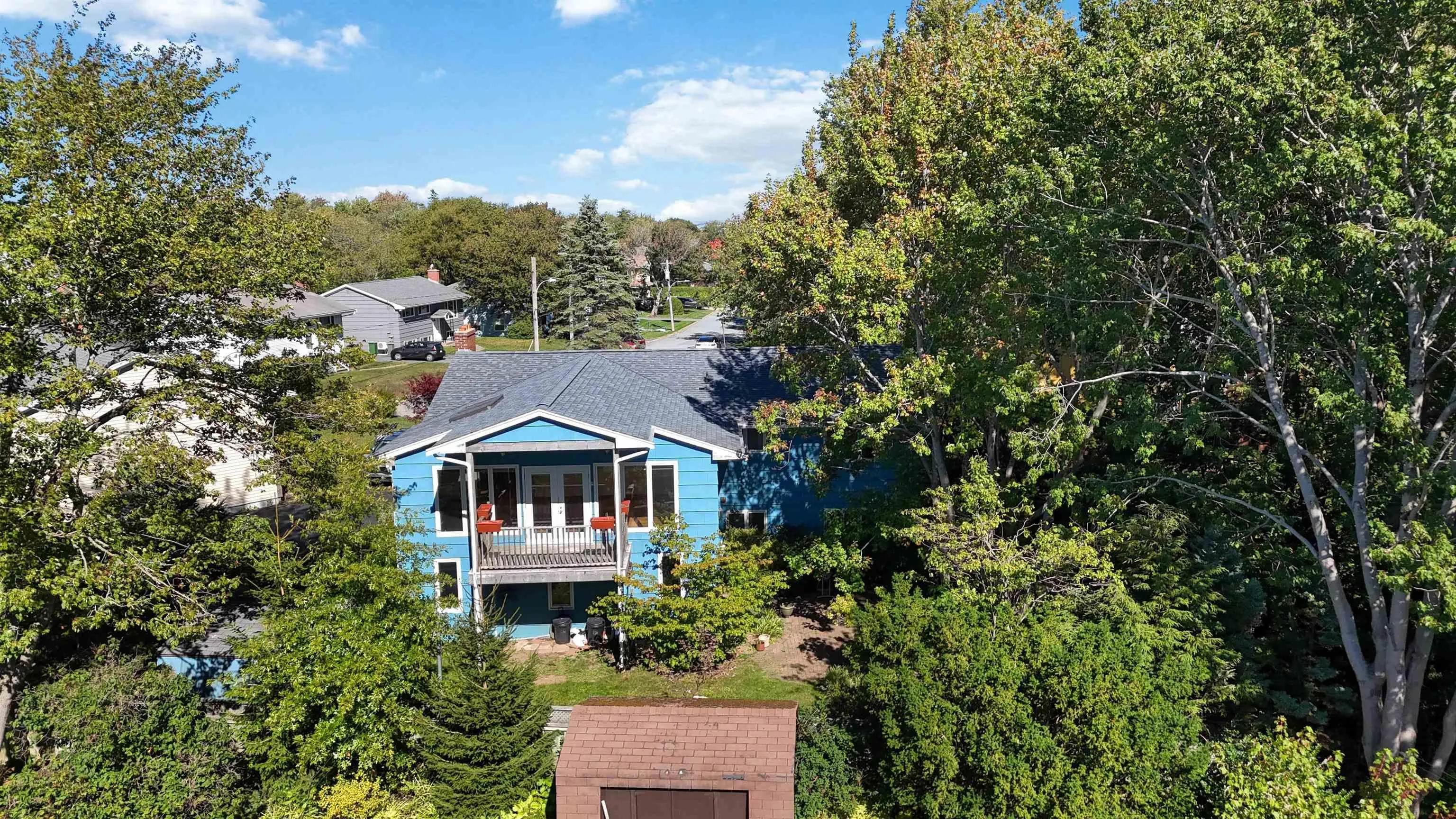 16 Bobolink Street, Halifax, NS B3M 1W3, 5 Bedrooms Bedrooms, ,3 BathroomsBathrooms,Residential,For Sale,Bobolink,202524124