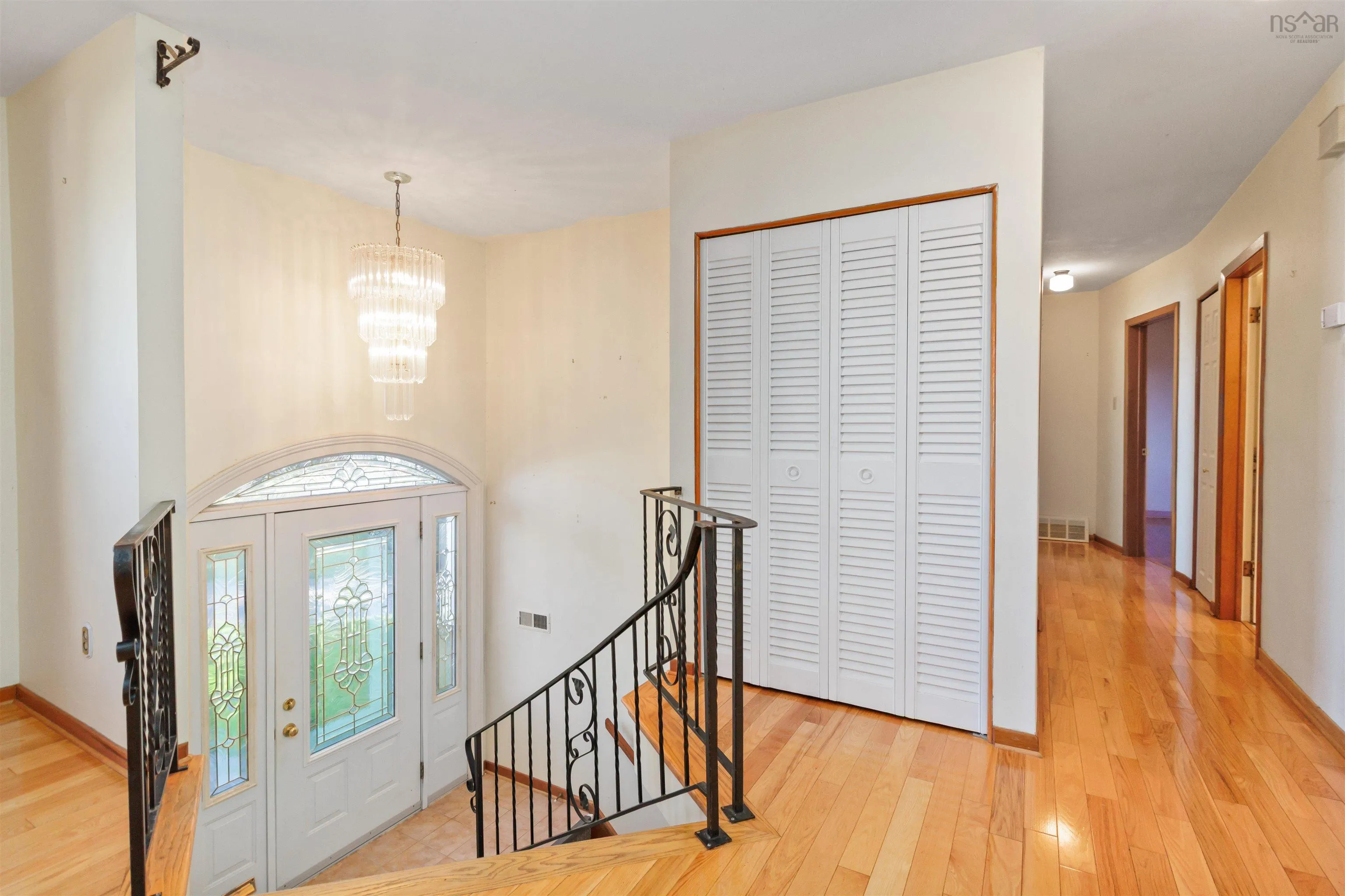 16 Bobolink Street, Halifax, NS B3M 1W3, 5 Bedrooms Bedrooms, ,3 BathroomsBathrooms,Residential,For Sale,Bobolink,202524124