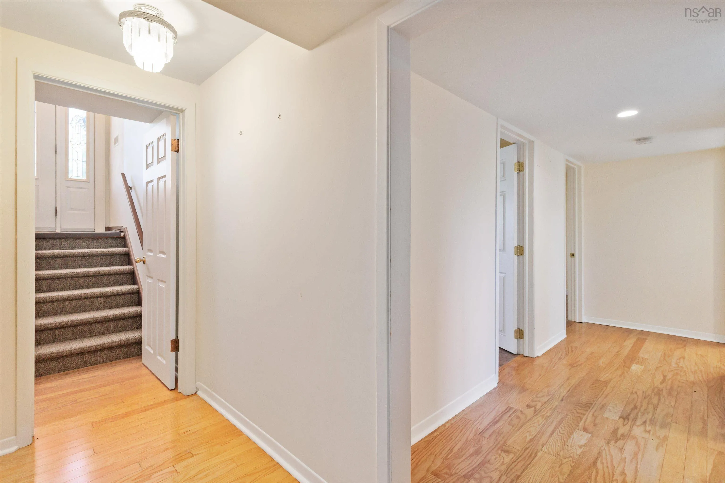 16 Bobolink Street, Halifax, NS B3M 1W3, 5 Bedrooms Bedrooms, ,3 BathroomsBathrooms,Residential,For Sale,Bobolink,202524124