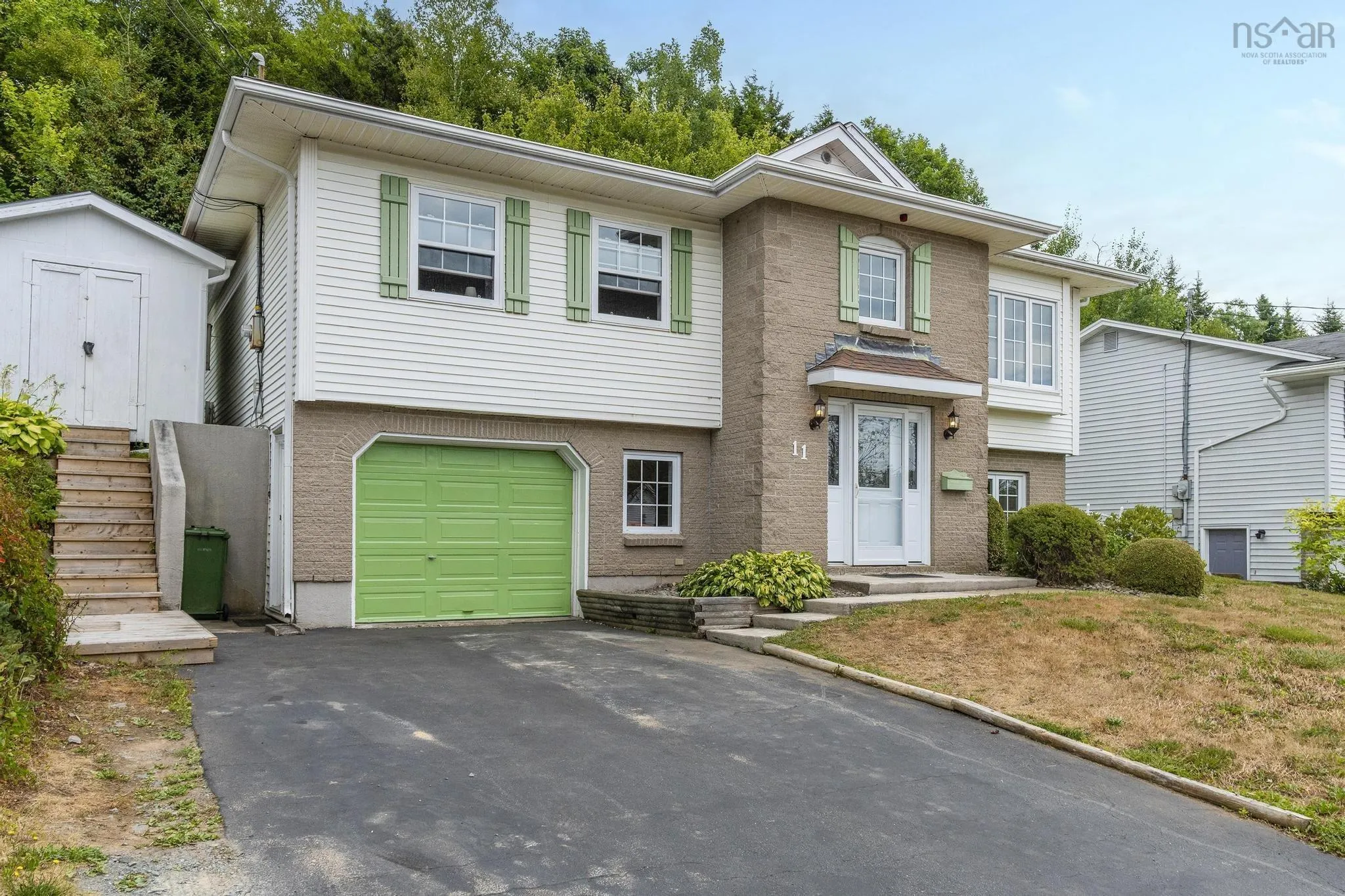 11 Rossi Drive, Dartmouth, NS B2X 3L5, 4 Bedrooms Bedrooms, ,2 BathroomsBathrooms,Residential,For Sale,Rossi,202521260