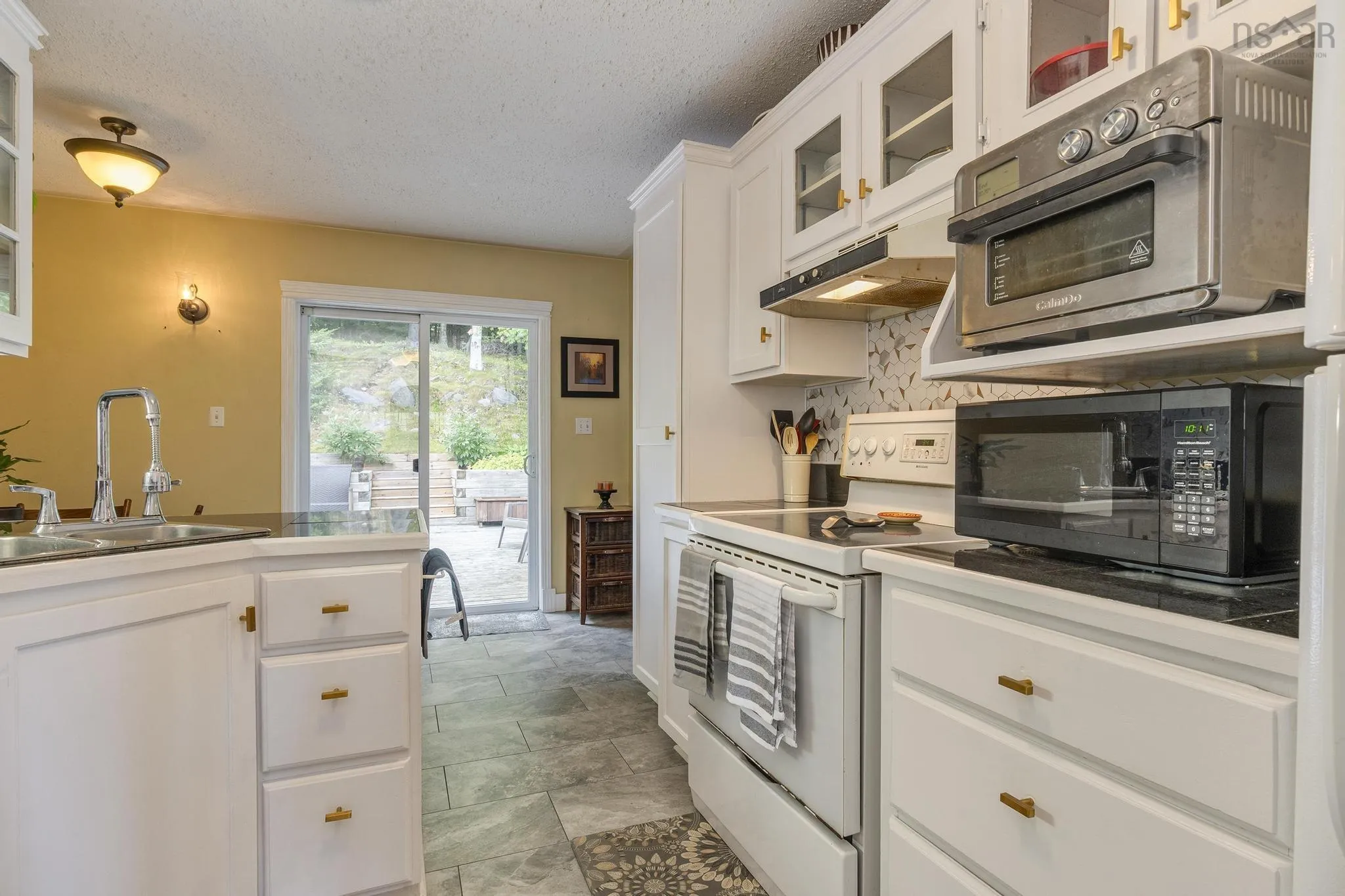11 Rossi Drive, Dartmouth, NS B2X 3L5, 4 Bedrooms Bedrooms, ,2 BathroomsBathrooms,Residential,For Sale,Rossi,202521260