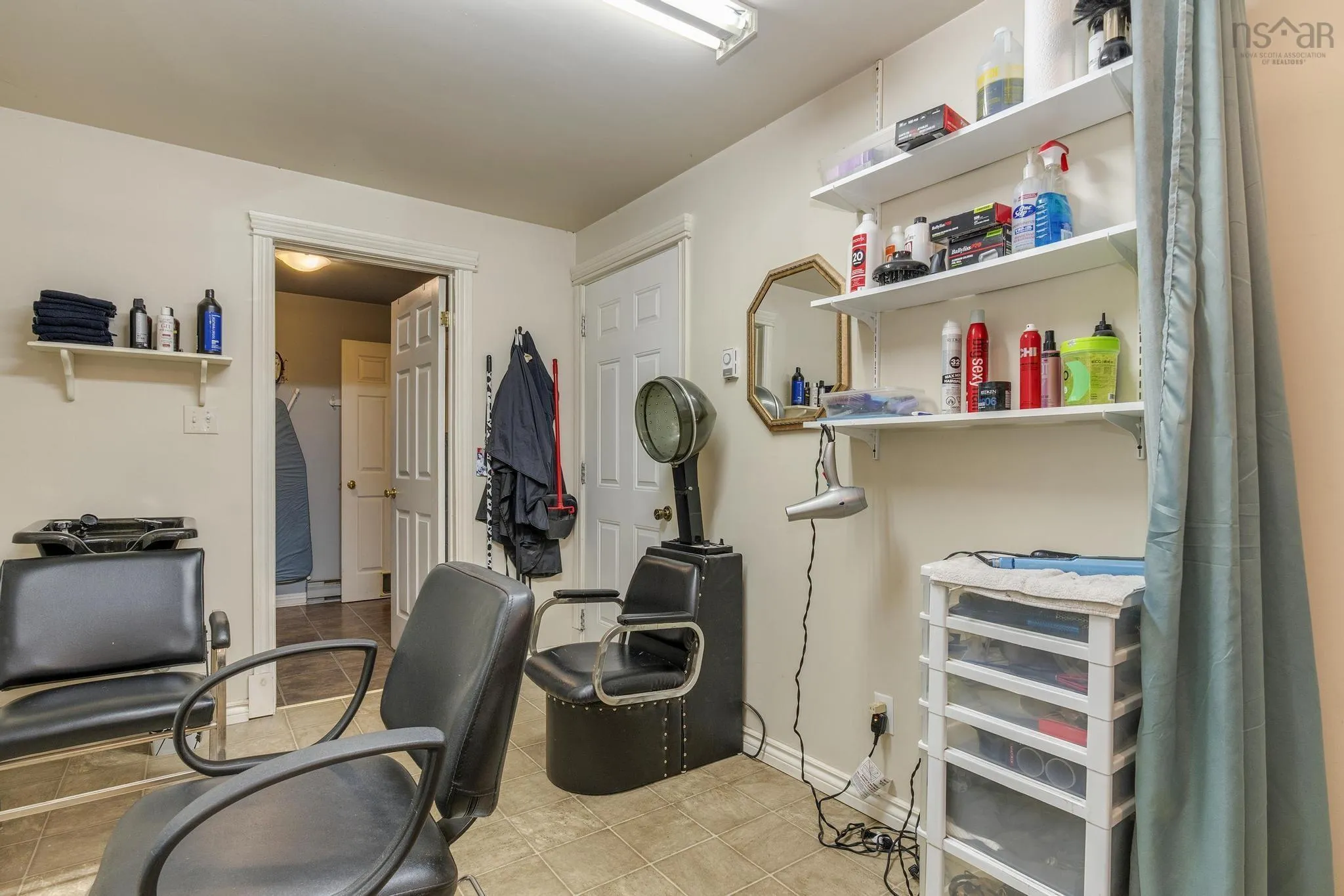 11 Rossi Drive, Dartmouth, NS B2X 3L5, 4 Bedrooms Bedrooms, ,2 BathroomsBathrooms,Residential,For Sale,Rossi,202521260