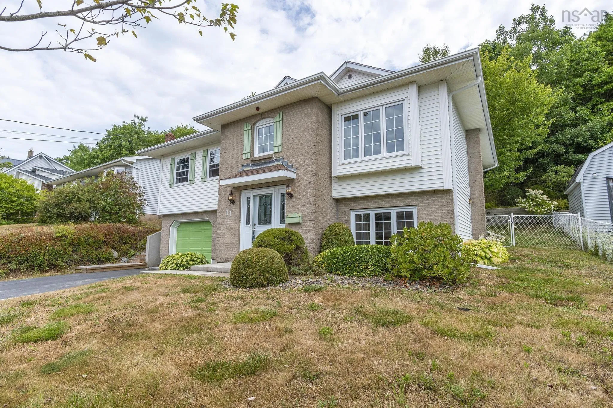 11 Rossi Drive, Dartmouth, NS B2X 3L5, 4 Bedrooms Bedrooms, ,2 BathroomsBathrooms,Residential,For Sale,Rossi,202521260