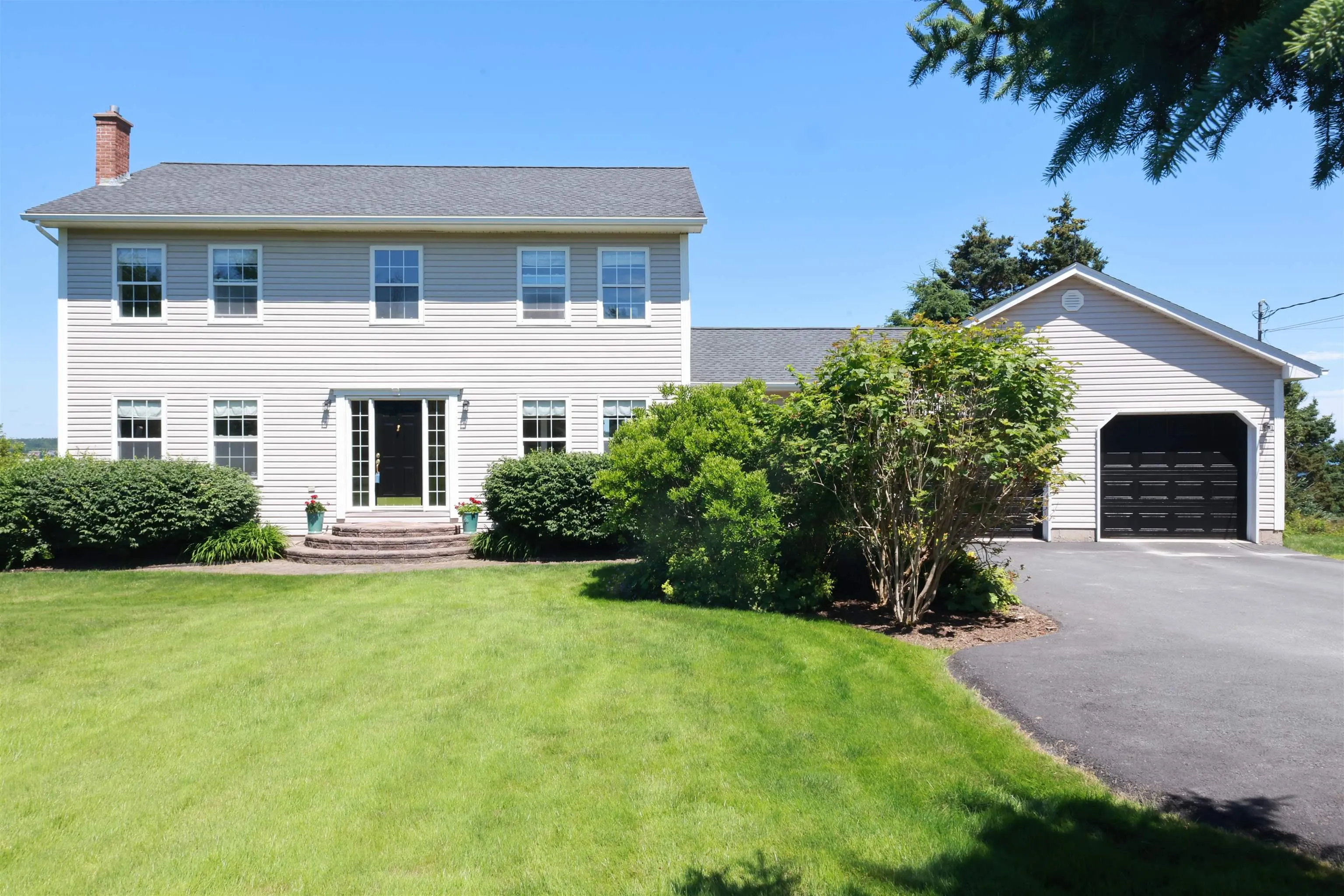 1939 Cow Bay Road, Cow Bay, NS B3G 1K6, 3 Bedrooms Bedrooms, ,4 BathroomsBathrooms,Residential,For Sale,Cow Bay,202517509