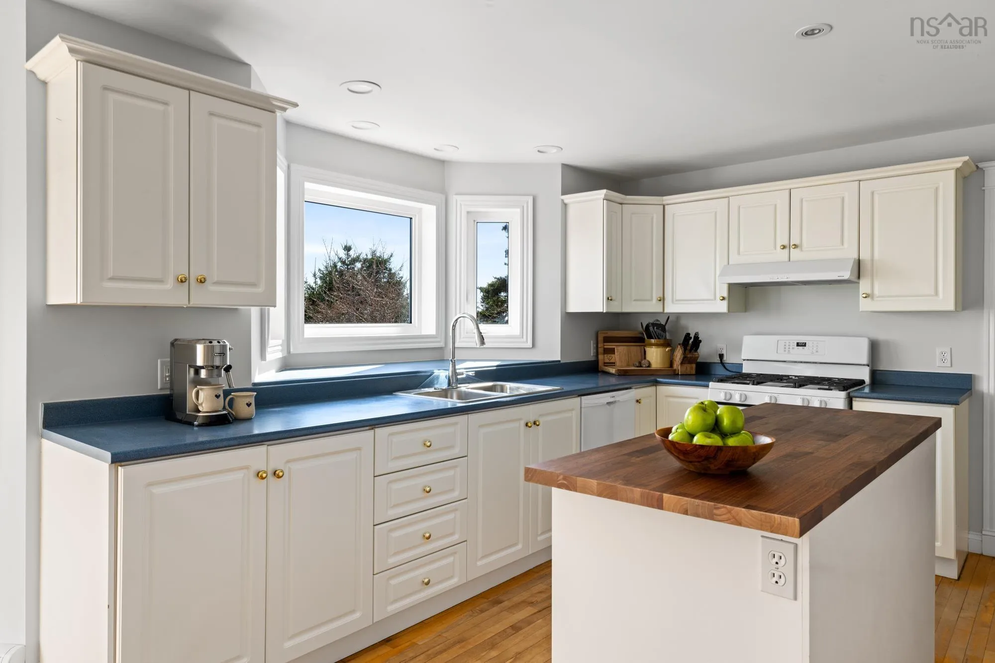 1939 Cow Bay Road, Cow Bay, NS B3G 1K6, 3 Bedrooms Bedrooms, ,4 BathroomsBathrooms,Residential,For Sale,Cow Bay,202517509