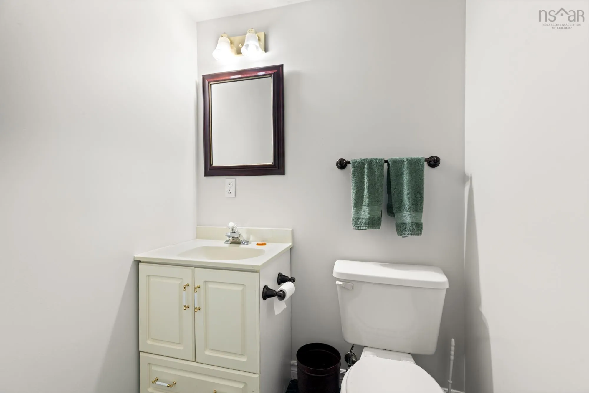 1939 Cow Bay Road, Cow Bay, NS B3G 1K6, 3 Bedrooms Bedrooms, ,4 BathroomsBathrooms,Residential,For Sale,Cow Bay,202517509