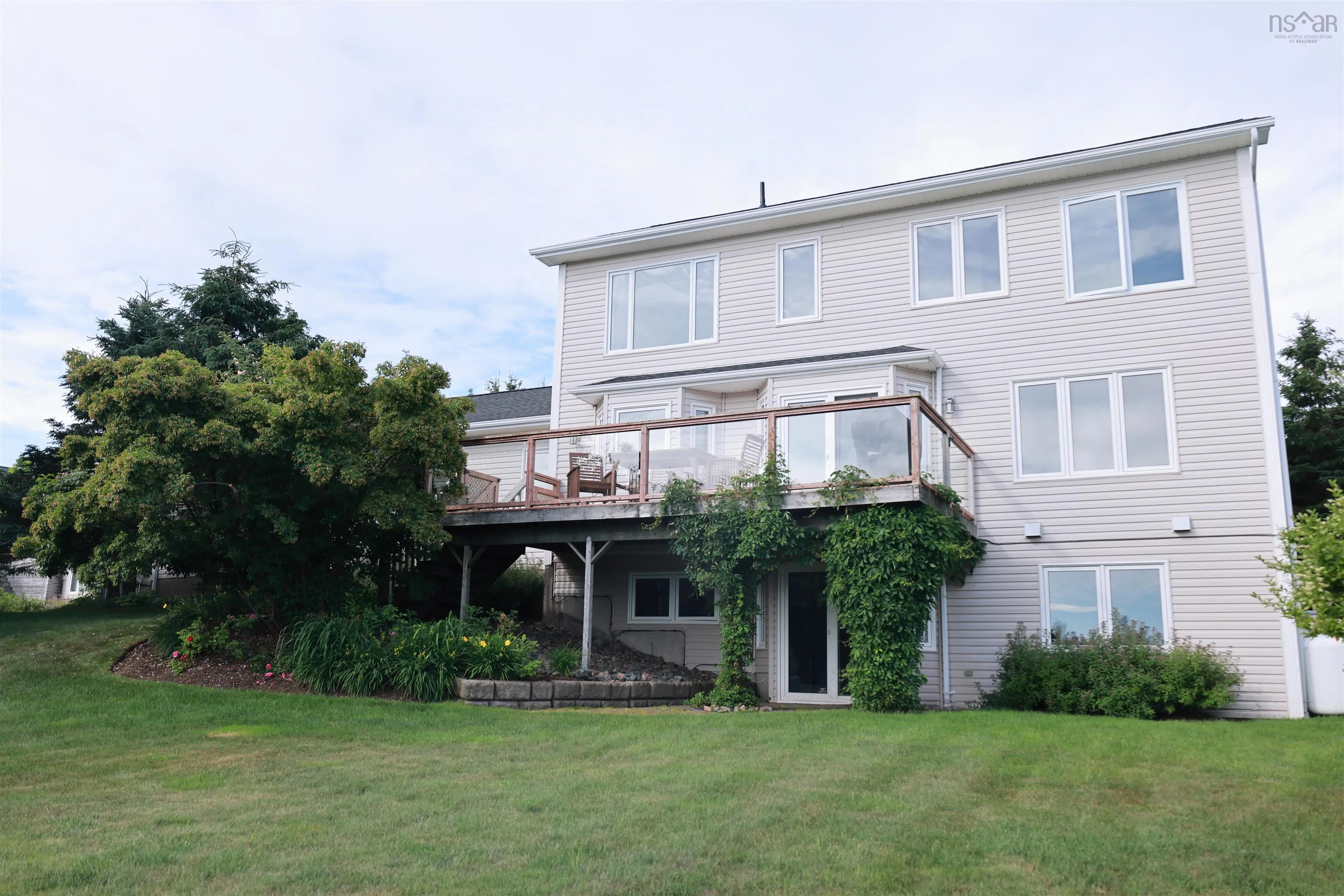 1939 Cow Bay Road, Cow Bay, NS B3G 1K6, 3 Bedrooms Bedrooms, ,4 BathroomsBathrooms,Residential,For Sale,Cow Bay,202517509