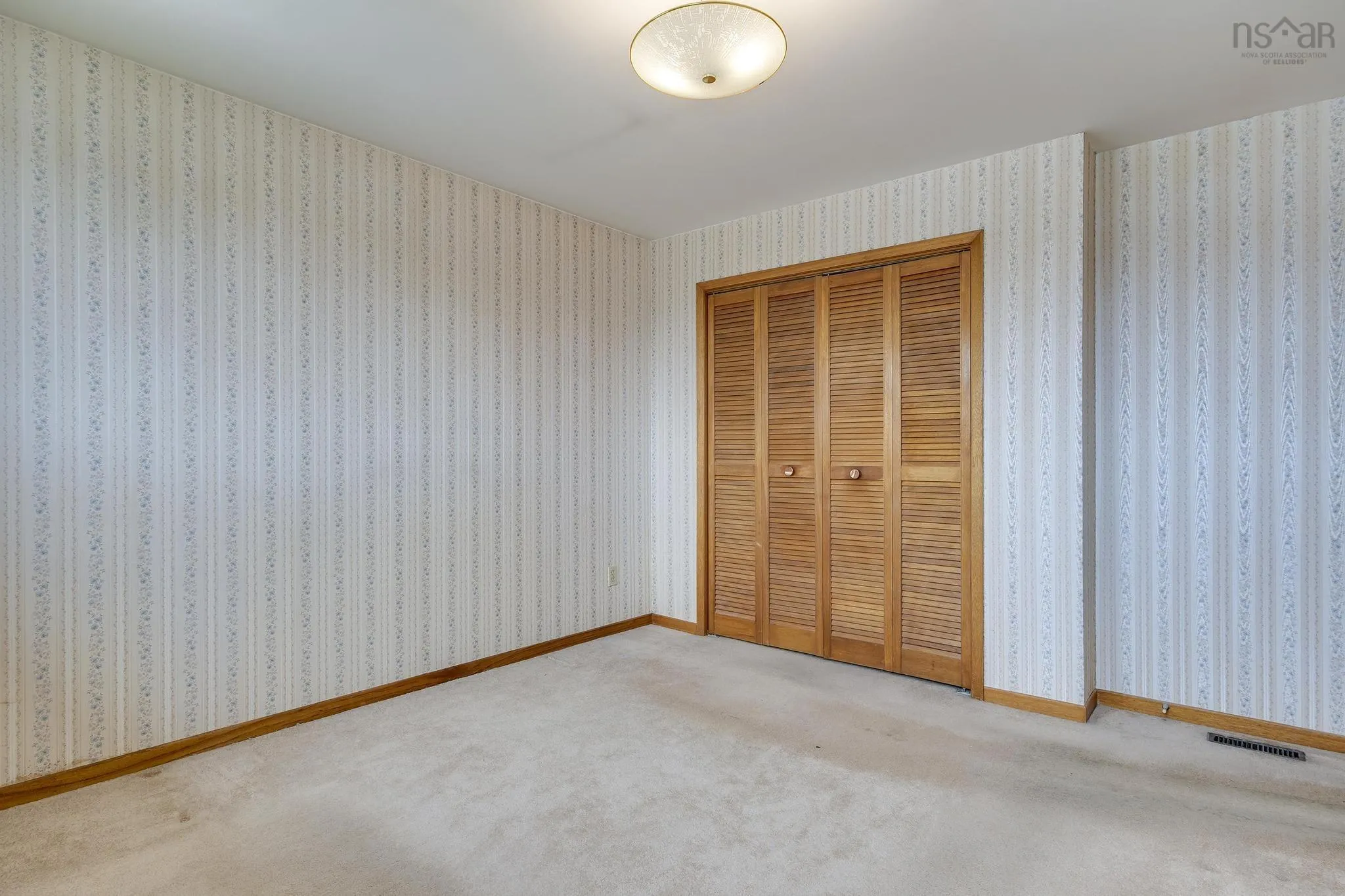 31 Skeena Street, Dartmouth Ns B2w 1p7, 3 Bedrooms Bedrooms, ,2 BathroomsBathrooms,Residential,For Sale,Skeena Street,202510390