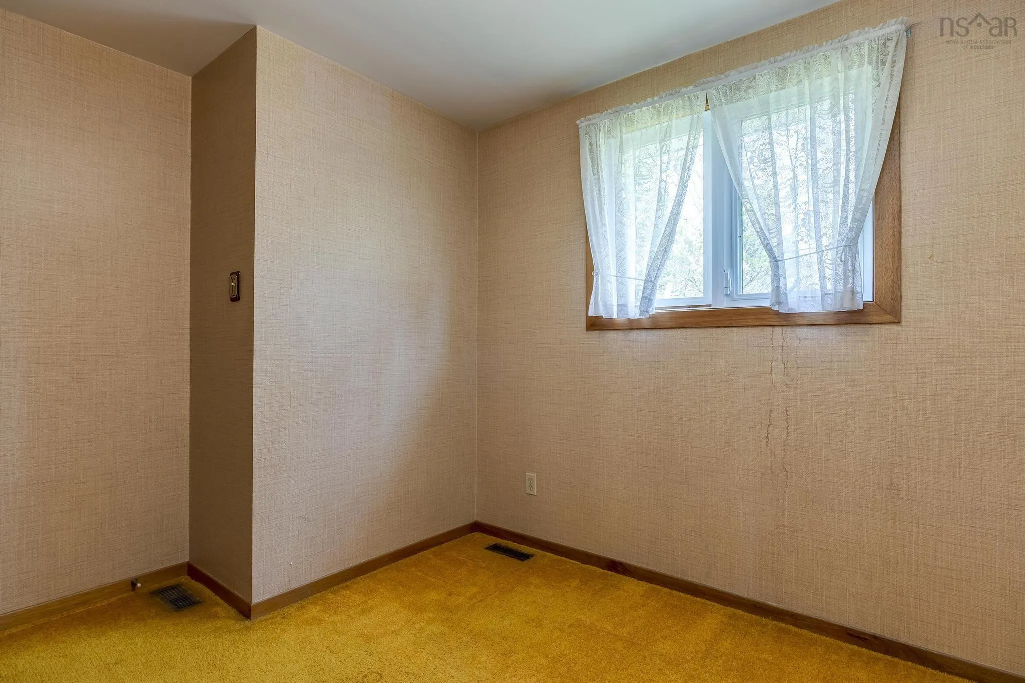 31 Skeena Street, Dartmouth Ns B2w 1p7, 3 Bedrooms Bedrooms, ,2 BathroomsBathrooms,Residential,For Sale,Skeena Street,202510390