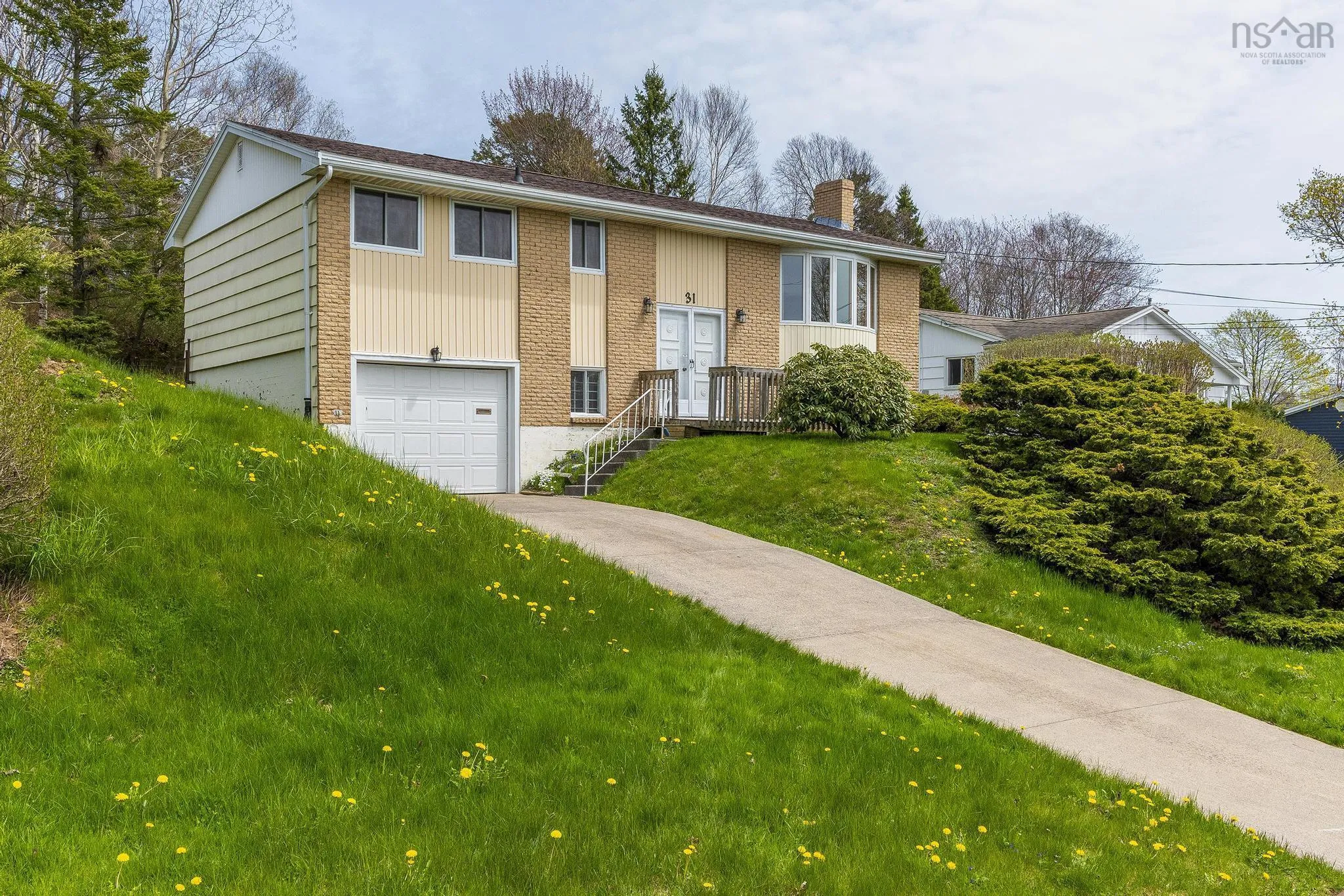 31 Skeena Street, Dartmouth Ns B2w 1p7, 3 Bedrooms Bedrooms, ,2 BathroomsBathrooms,Residential,For Sale,Skeena Street,202510390
