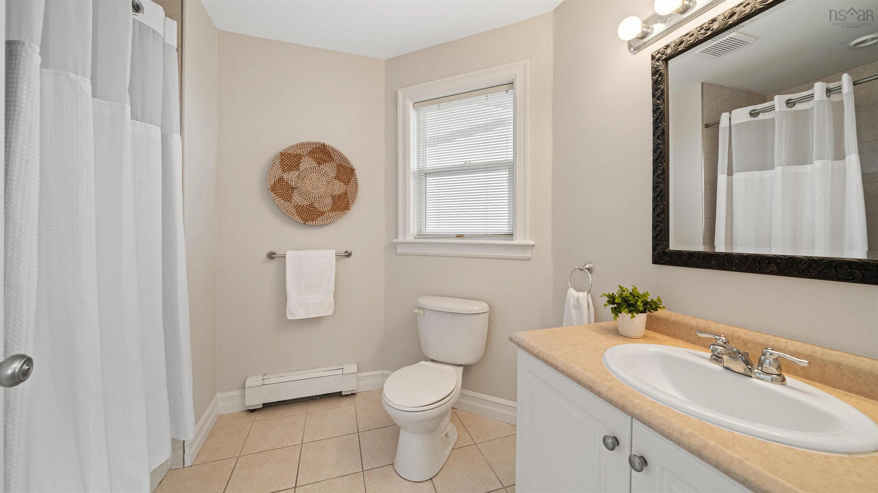 45 Towerview Drive, Halifax, NS B3P 2J4, 3 Bedrooms Bedrooms, ,4 BathroomsBathrooms,Residential,For Sale,Towerview,202520789