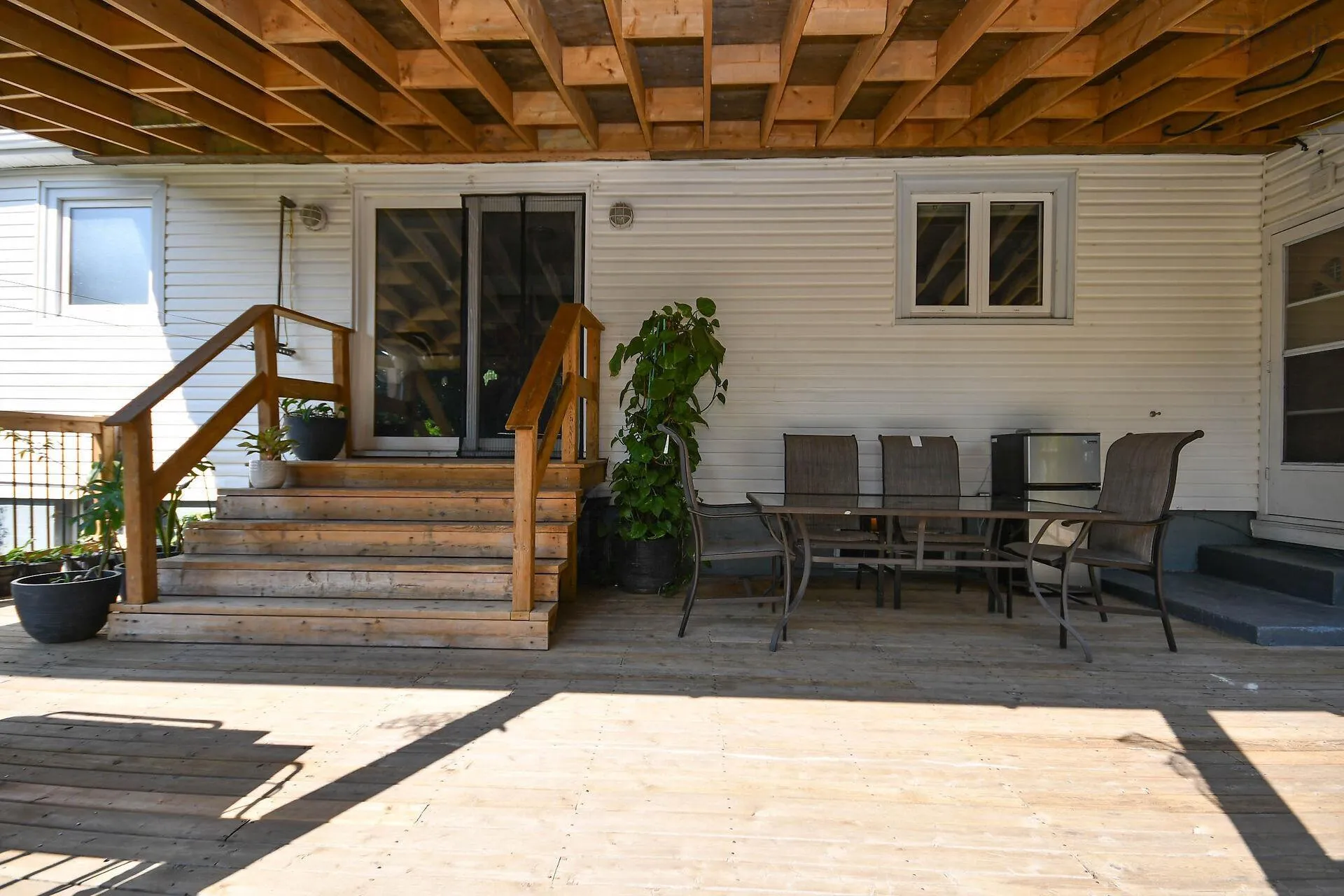 16 Raymoor Dr, Woodlawn, NS B2X 1G7, 4 Bedrooms Bedrooms, ,2 BathroomsBathrooms,Residential,For Sale,Raymoor,202520351