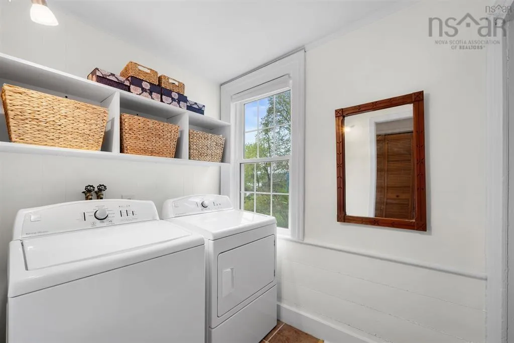 66 Main Street, Liverpool, NS B0T 1K0, 4 Bedrooms Bedrooms, ,2 BathroomsBathrooms,Residential,For Sale,Main,202519624