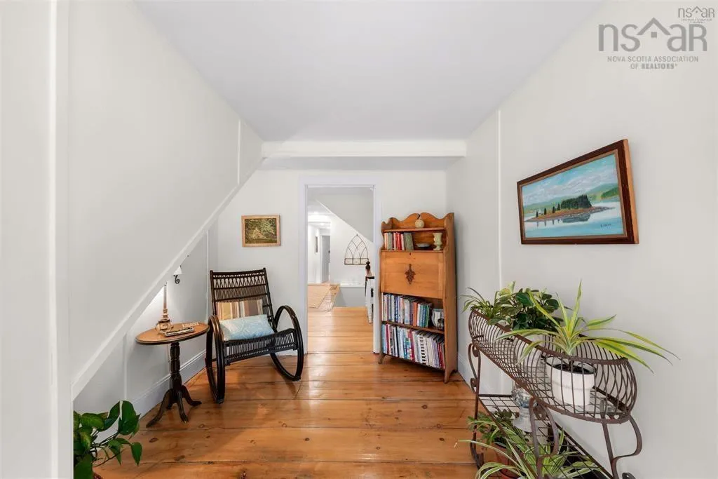 66 Main Street, Liverpool, NS B0T 1K0, 4 Bedrooms Bedrooms, ,2 BathroomsBathrooms,Residential,For Sale,Main,202519624