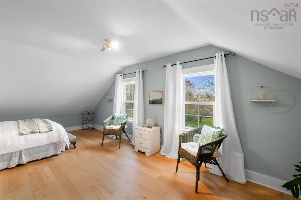 66 Main Street, Liverpool, NS B0T 1K0, 4 Bedrooms Bedrooms, ,2 BathroomsBathrooms,Residential,For Sale,Main,202519624