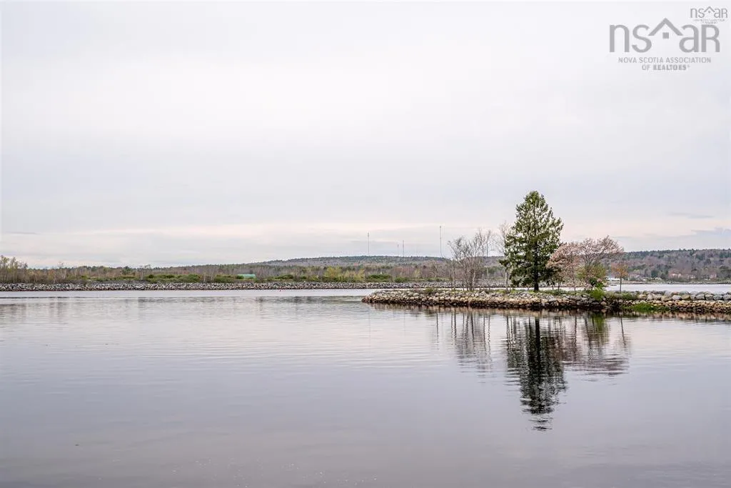 66 Main Street, Liverpool, NS B0T 1K0, 4 Bedrooms Bedrooms, ,2 BathroomsBathrooms,Residential,For Sale,Main,202519624