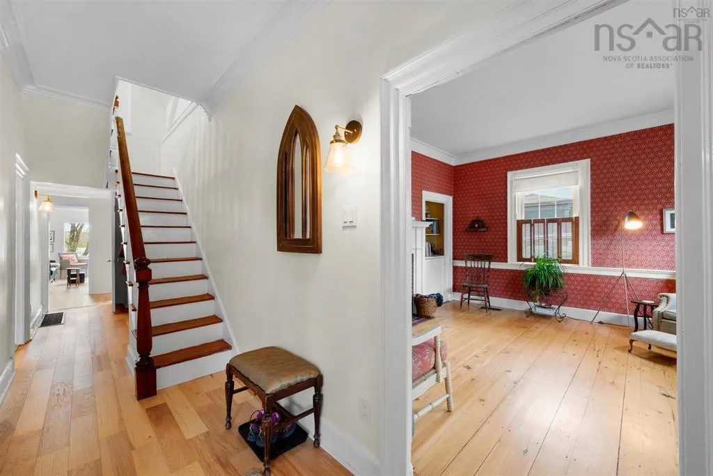 66 Main Street, Liverpool, NS B0T 1K0, 4 Bedrooms Bedrooms, ,2 BathroomsBathrooms,Residential,For Sale,Main,202519624