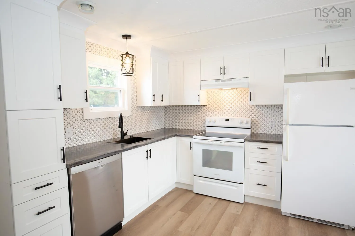 21 College Court, Bible Hill, NS B2N 6P3, 3 Bedrooms Bedrooms, ,1 BathroomBathrooms,Residential,For Sale,College,202520717