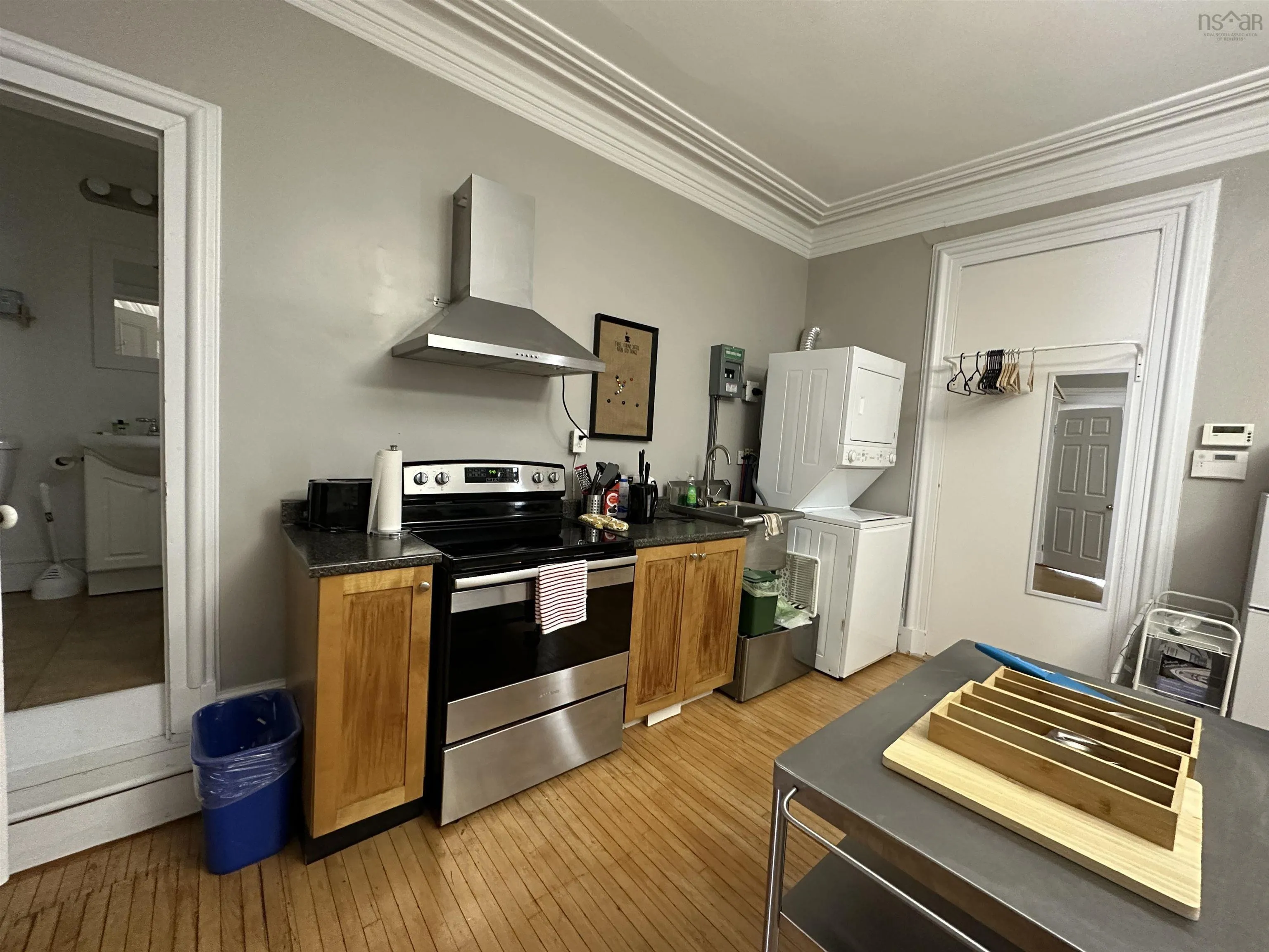 1465 Carlton Street, Halifax Ns B3h 3b8, 5 Bedrooms Bedrooms, ,Residential Income,For Sale,Carlton,202302858