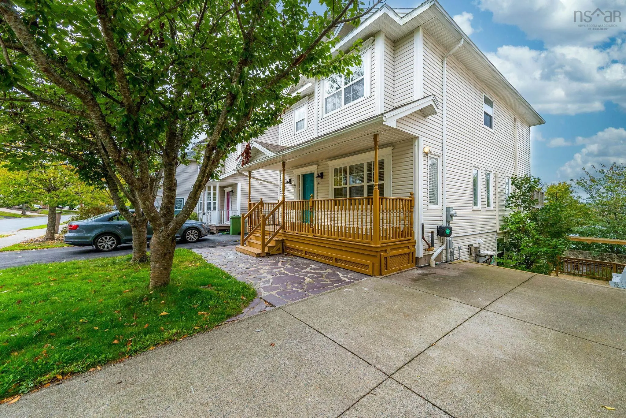 83 Red Fern Terrace, Halifax, NS B3S 1K9, 4 Bedrooms Bedrooms, ,4 BathroomsBathrooms,Residential,For Sale,Red Fern,202524795