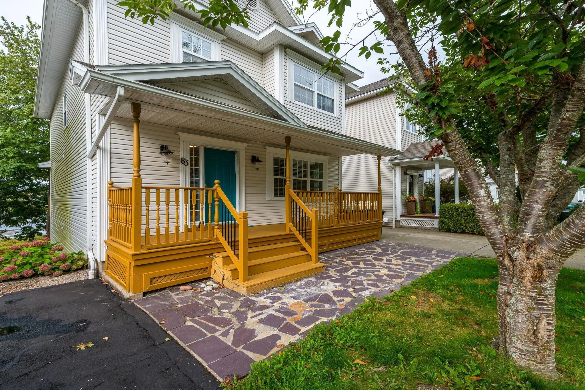 83 Red Fern Terrace, Halifax, NS B3S 1K9, 4 Bedrooms Bedrooms, ,4 BathroomsBathrooms,Residential,For Sale,Red Fern,202524795