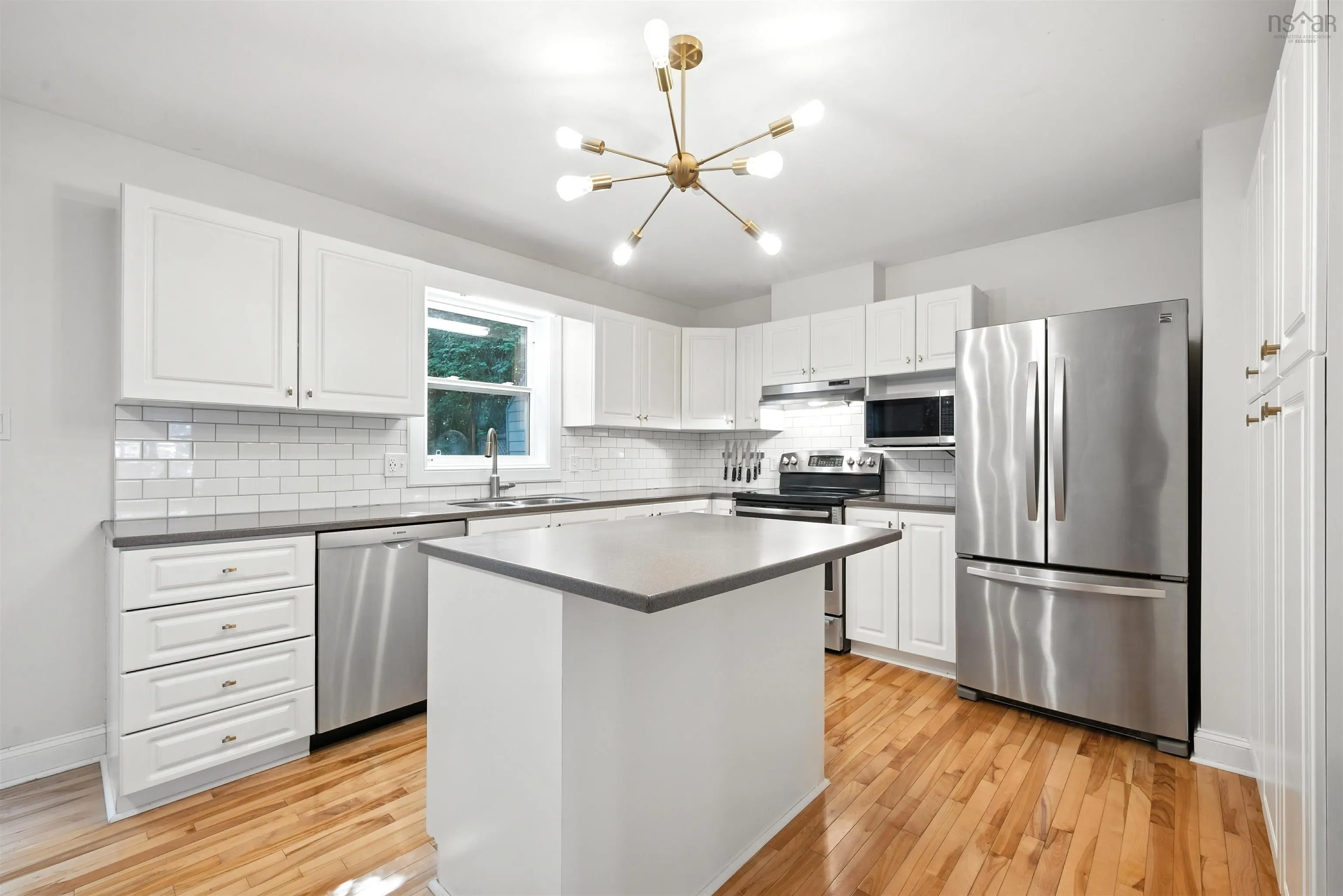 221 Spinnaker Drive, Halifax Peninsula, NS B3N 3C3, 3 Bedrooms Bedrooms, ,3 BathroomsBathrooms,Residential,For Sale,Spinnaker,202517807