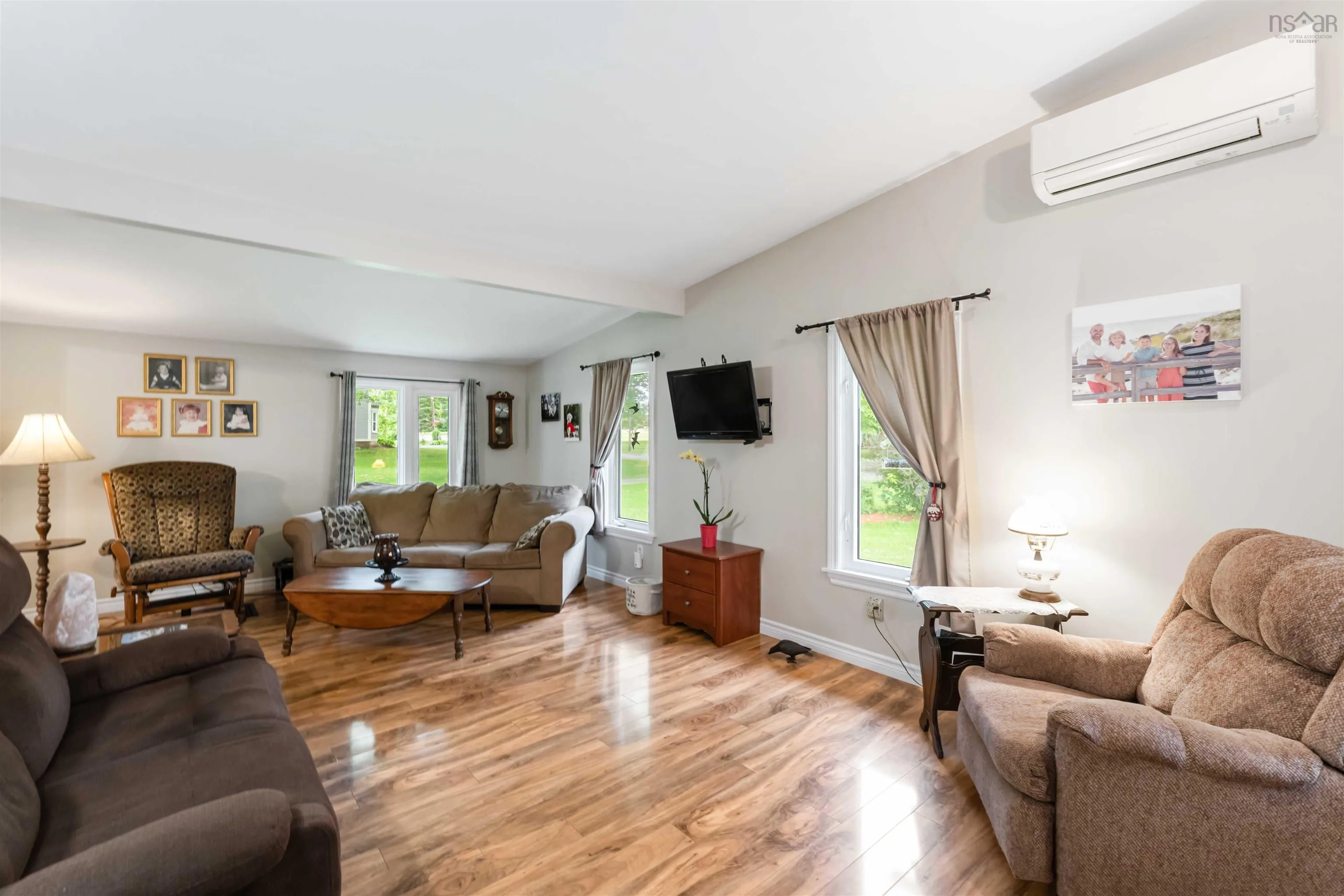 166 Foster Street, Berwick, NS B0P 1E0, 3 Bedrooms Bedrooms, ,3 BathroomsBathrooms,Residential,For Sale,Foster,202517910