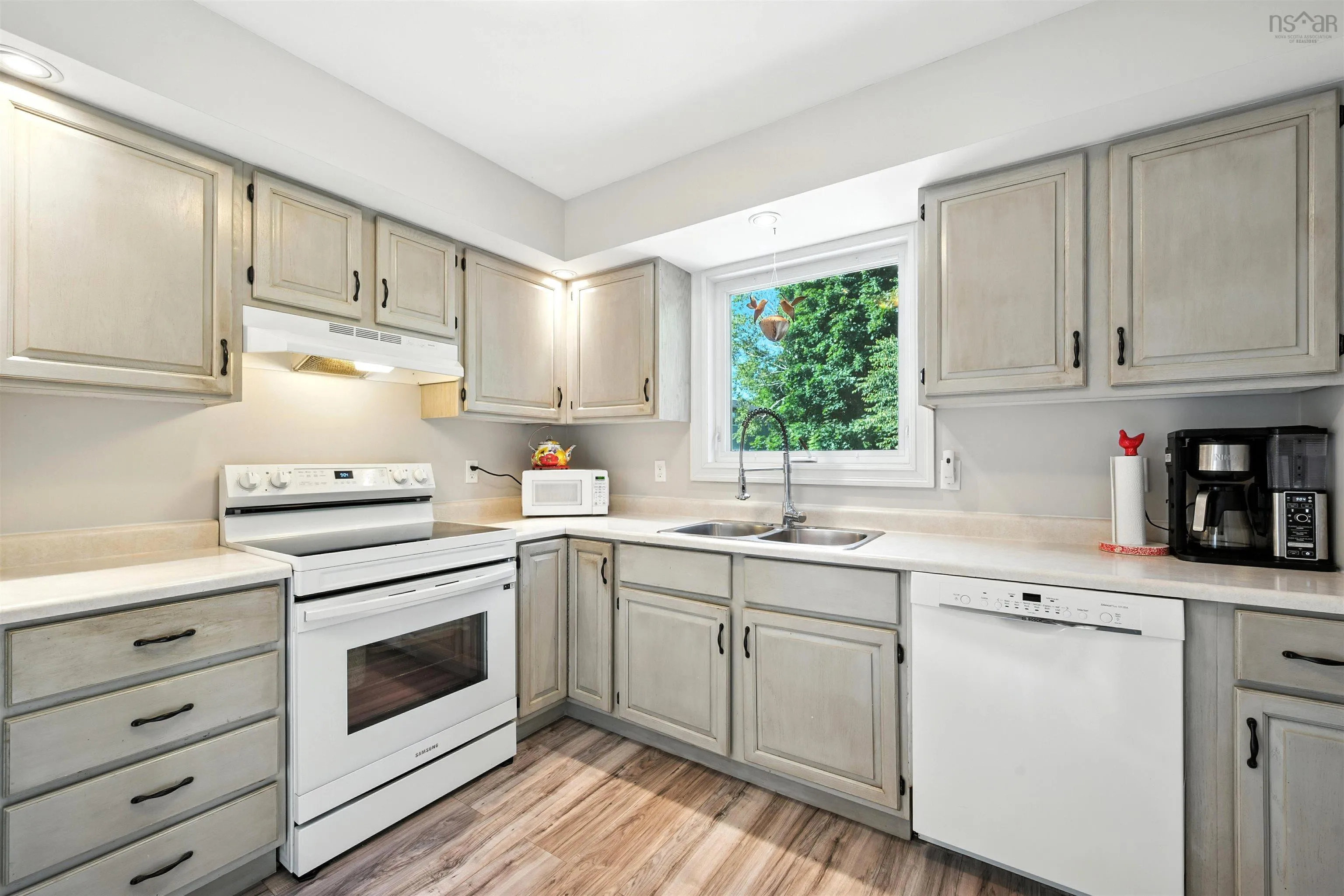 13 Viscaya Place, Dartmouth, NS B2X 3J3, 4 Bedrooms Bedrooms, ,2 BathroomsBathrooms,Residential,For Sale,Viscaya,202518533