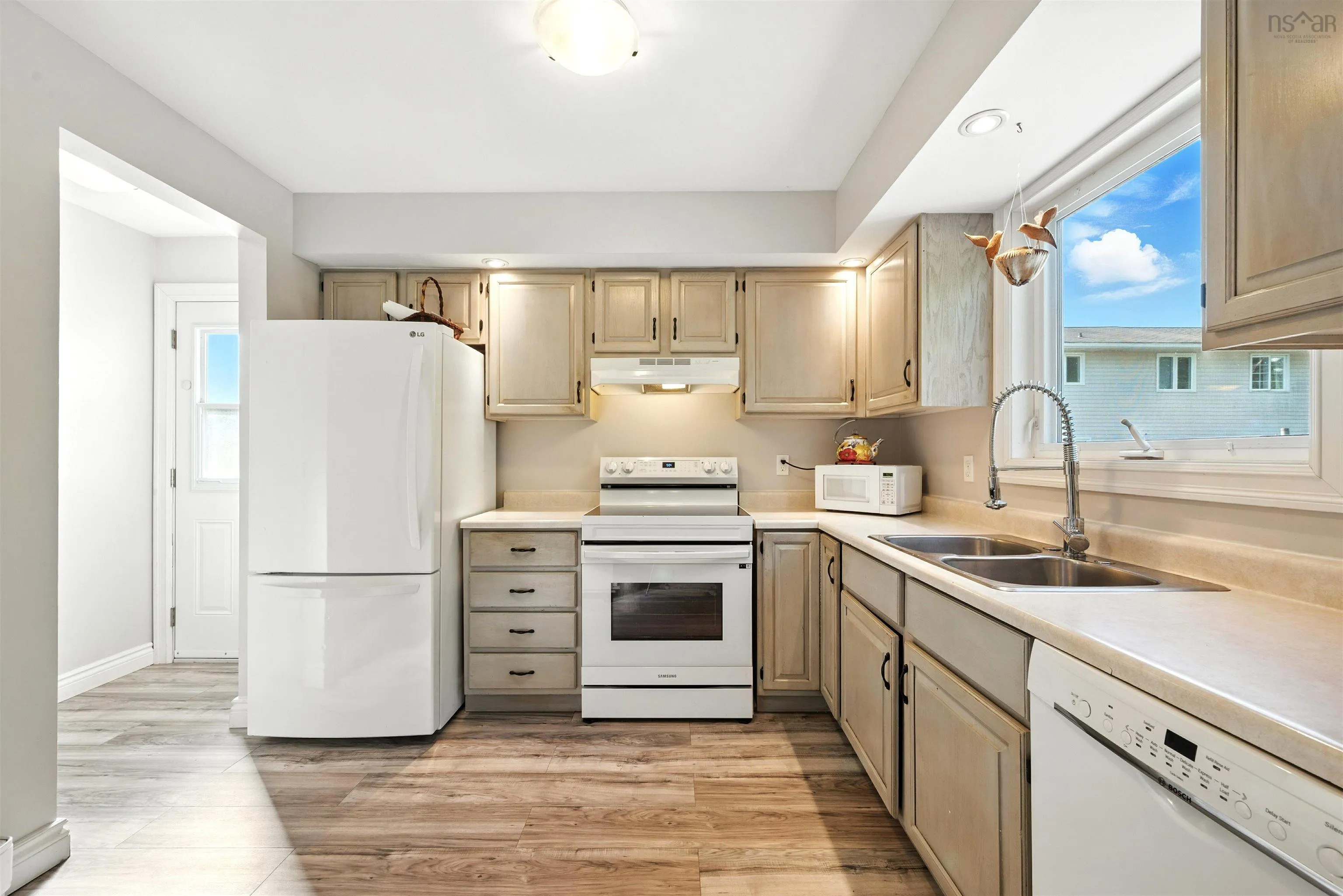 13 Viscaya Place, Dartmouth, NS B2X 3J3, 4 Bedrooms Bedrooms, ,2 BathroomsBathrooms,Residential,For Sale,Viscaya,202518533