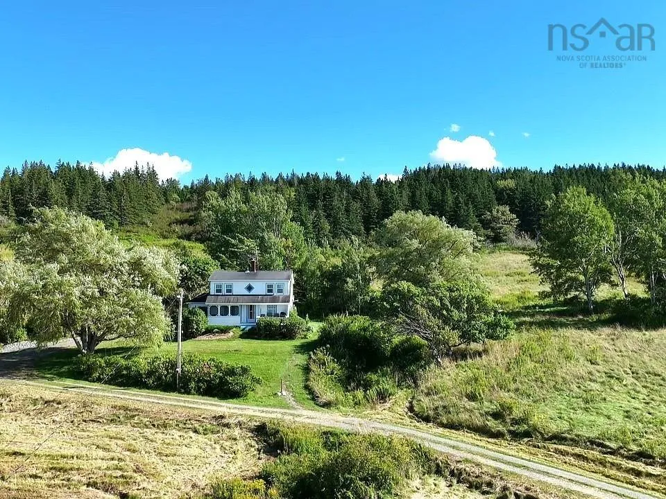 15398 Highway 4, Johnstown, NS B0E 3B0, 4 Bedrooms Bedrooms, ,2 BathroomsBathrooms,Residential,For Sale,Highway 4,202511026