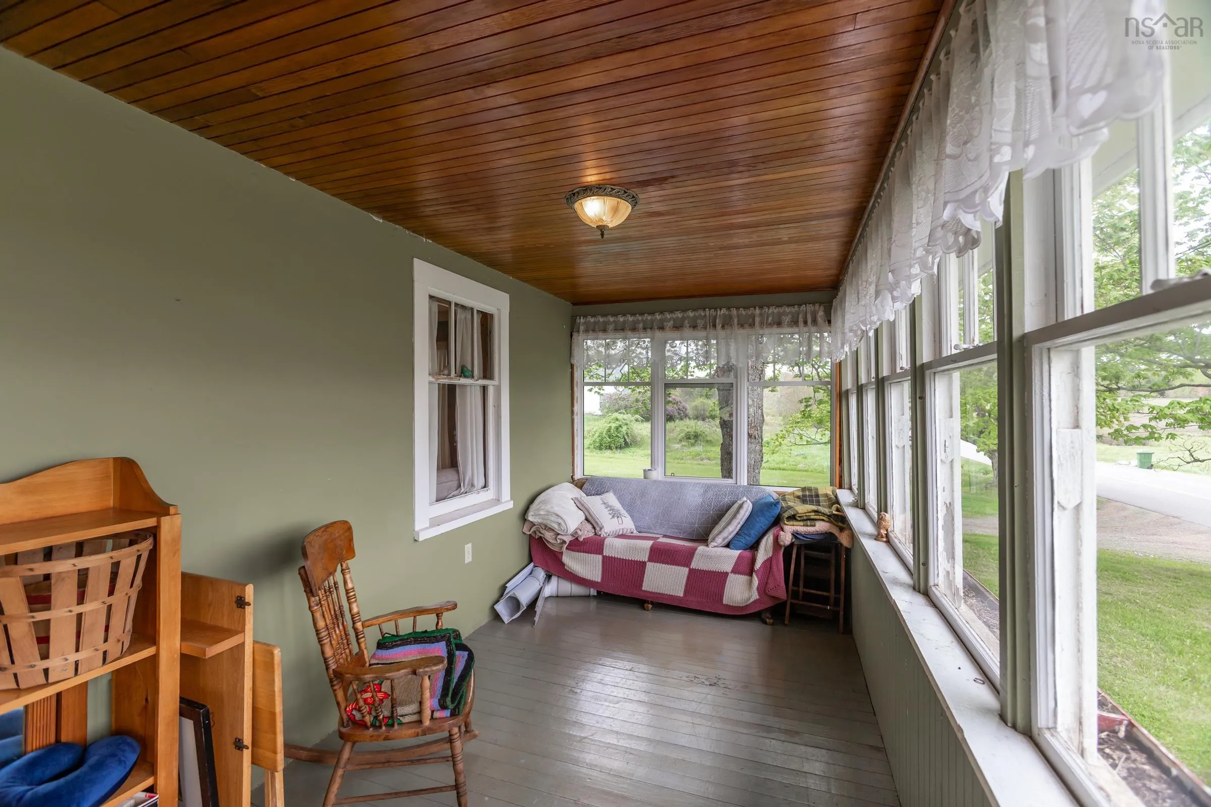 6994 Aylesford Road, Factorydale, NS B0P 1C0, 4 Bedrooms Bedrooms, ,1 BathroomBathrooms,Residential,For Sale,Aylesford,202511884