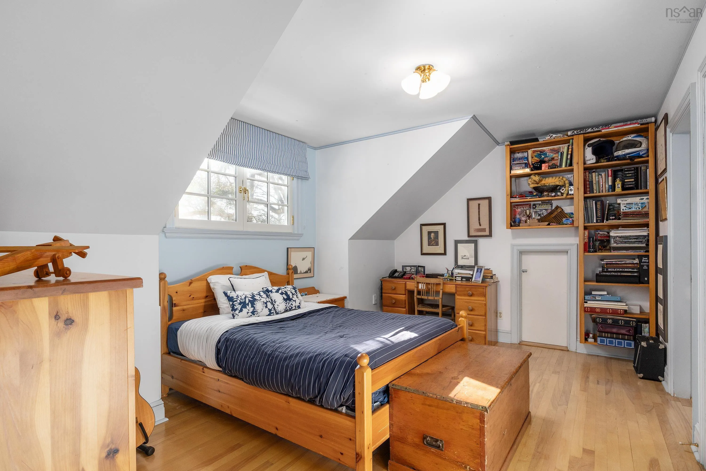 1462 Thornvale Avenue, Halifax, NS B3H 4C2, 4 Bedrooms Bedrooms, ,7 BathroomsBathrooms,Residential,For Sale,Thornvale,202512360