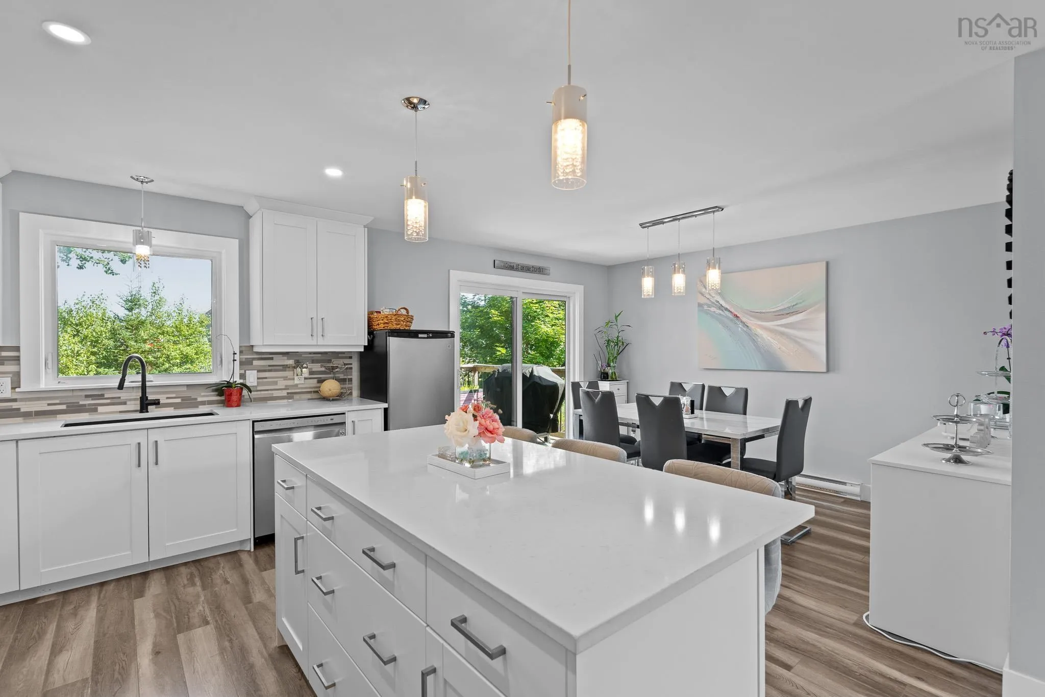 156 Lewis Drive, Bedford, NS B4B 1C5, 3 Bedrooms Bedrooms, ,4 BathroomsBathrooms,Residential,For Sale,Lewis,202517949