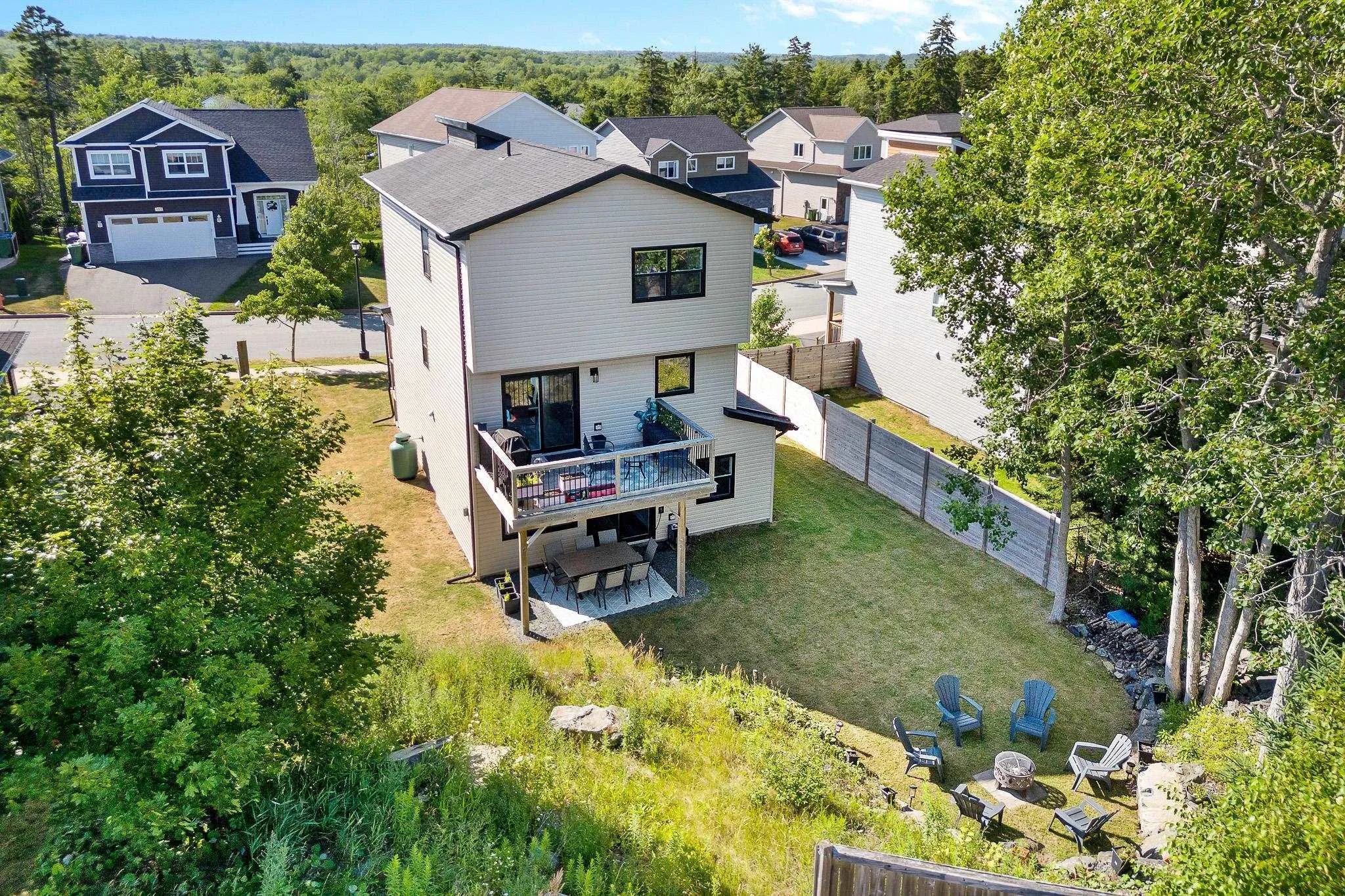 156 Lewis Drive, Bedford, NS B4B 1C5, 3 Bedrooms Bedrooms, ,4 BathroomsBathrooms,Residential,For Sale,Lewis,202517949