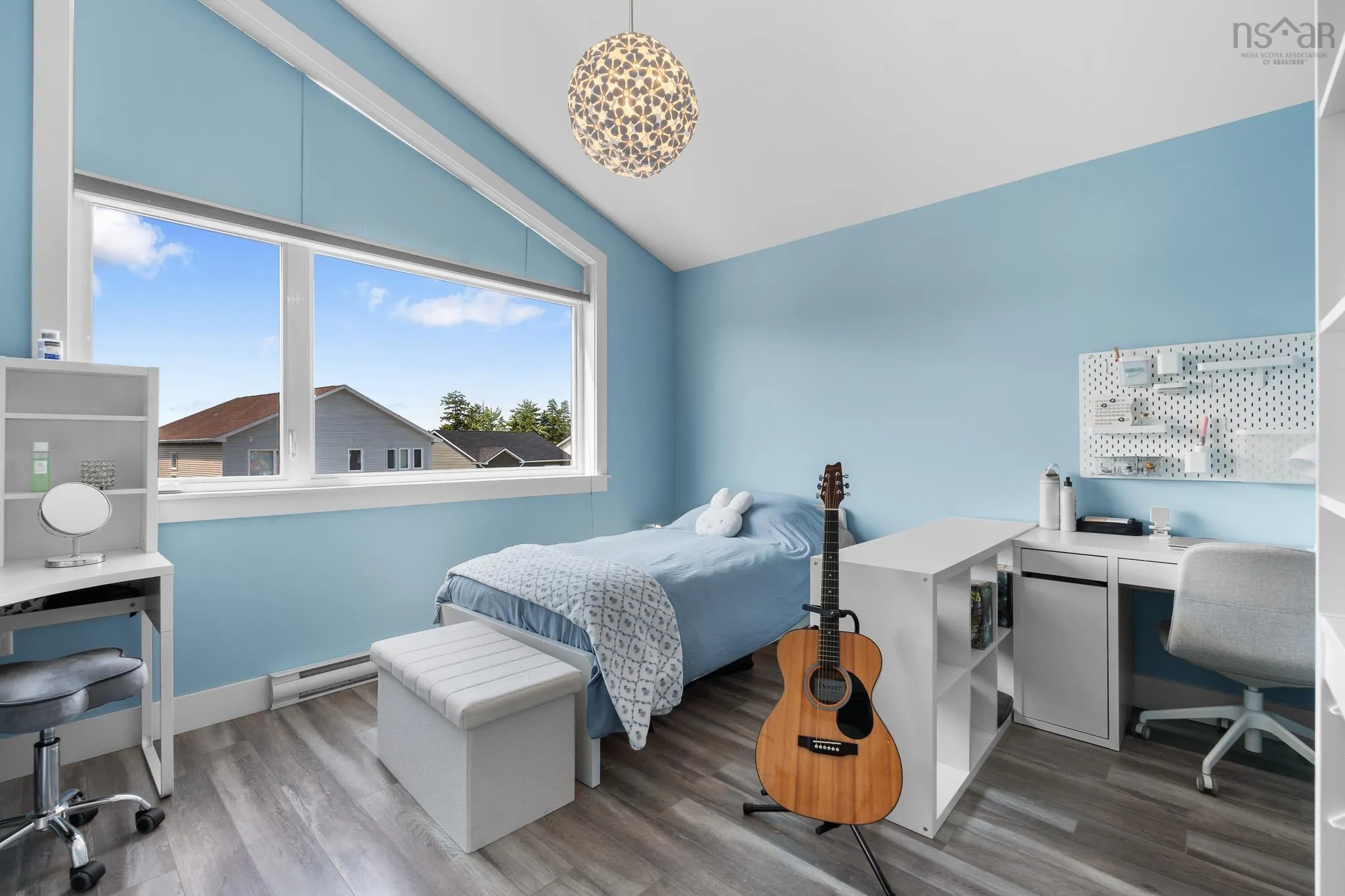 156 Lewis Drive, Bedford, NS B4B 1C5, 3 Bedrooms Bedrooms, ,4 BathroomsBathrooms,Residential,For Sale,Lewis,202517949