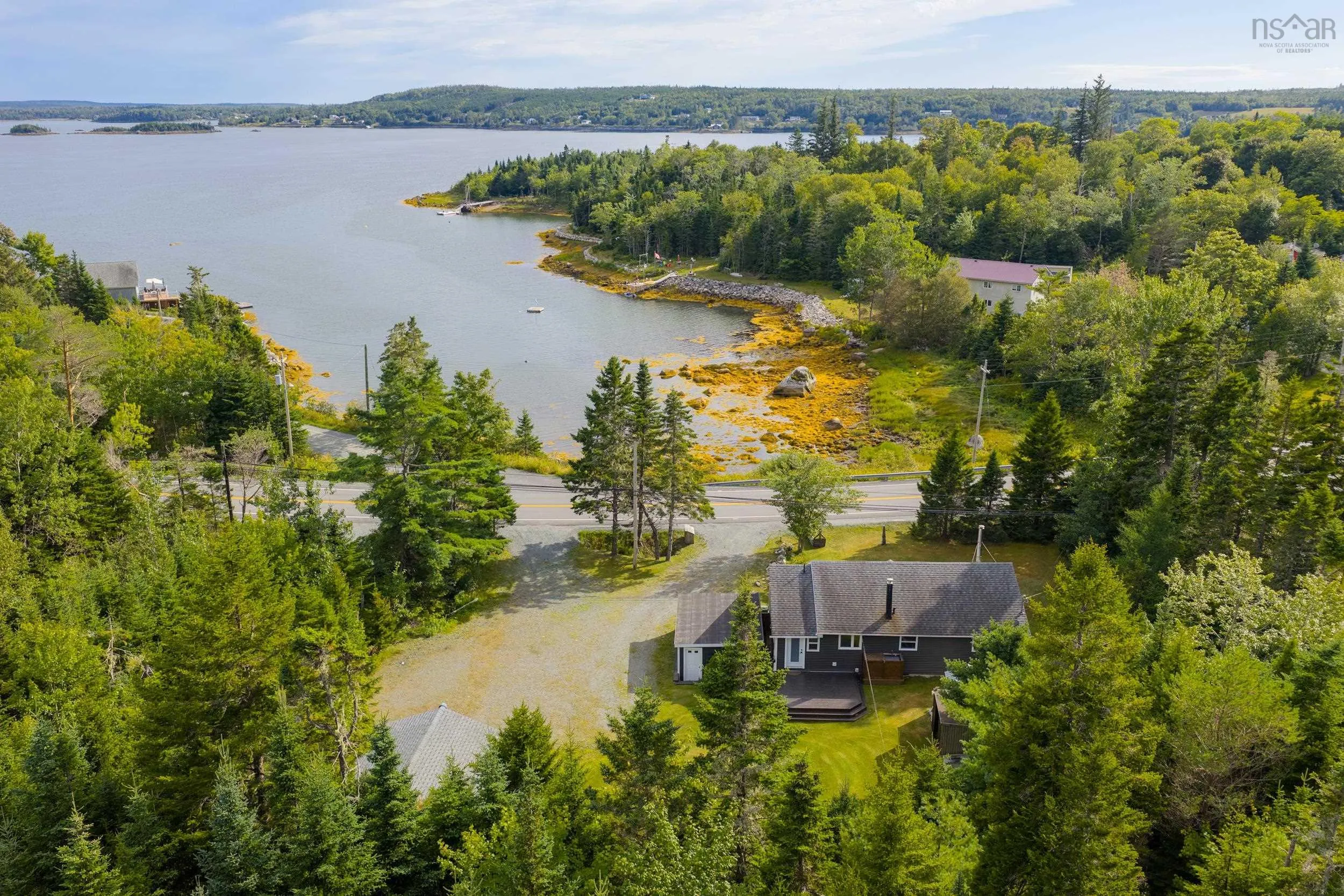 9513 Highway 7, Head Of Jeddore, NS B0J 2L0, 4 Bedrooms Bedrooms, ,3 BathroomsBathrooms,Residential,For Sale,Highway 7,202521941