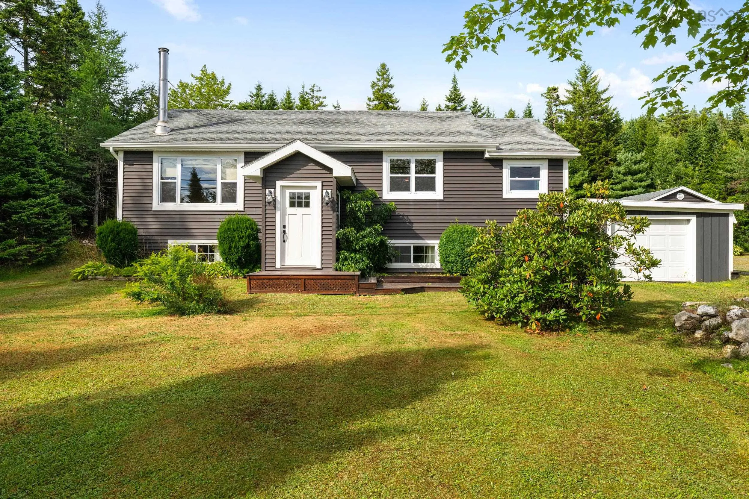 9513 Highway 7, Head Of Jeddore, NS B0J 2L0, 4 Bedrooms Bedrooms, ,3 BathroomsBathrooms,Residential,For Sale,Highway 7,202521941