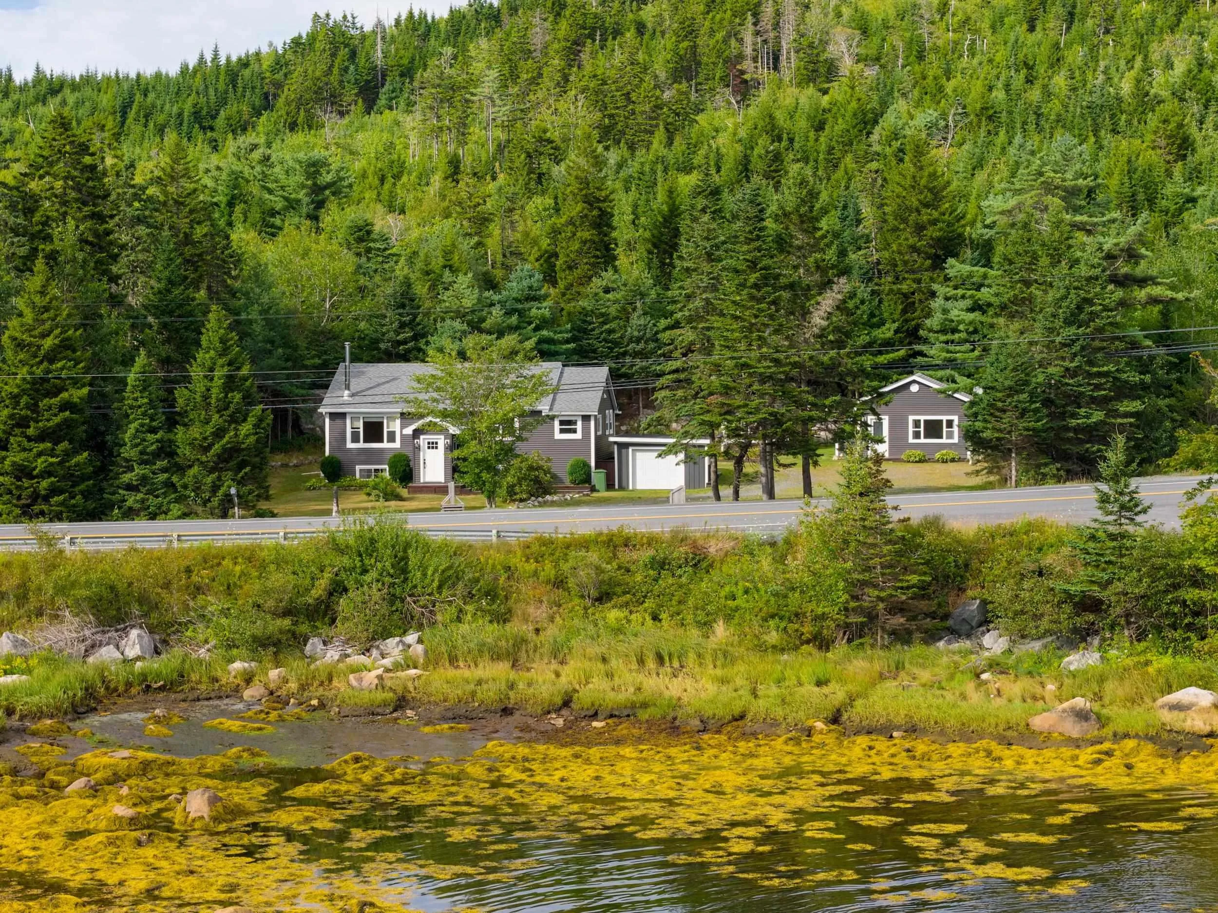 9513 Highway 7, Head Of Jeddore, NS B0J 2L0, 4 Bedrooms Bedrooms, ,3 BathroomsBathrooms,Residential,For Sale,Highway 7,202521941