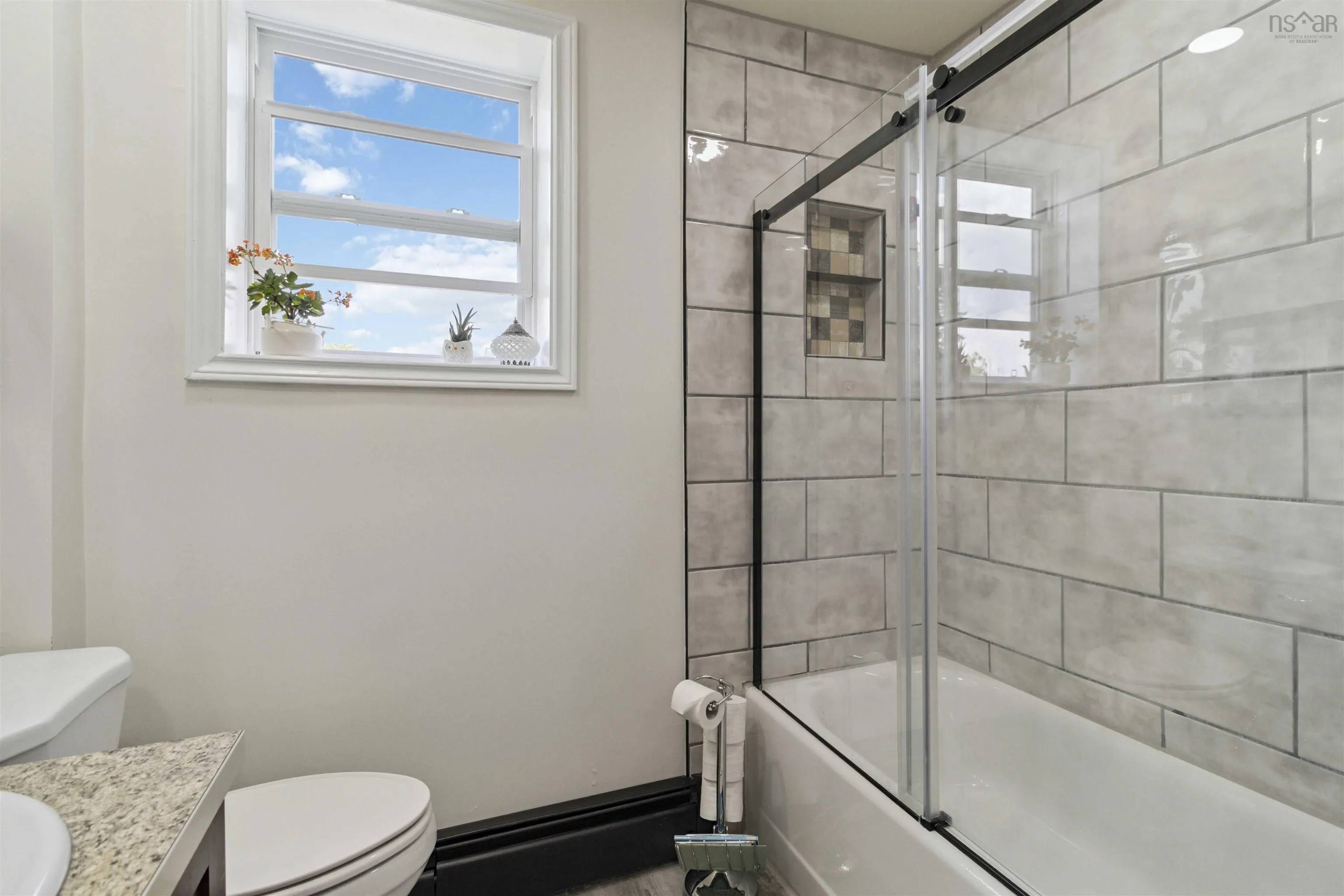 46 Roxbury Road, Port Medway, NS B0J 2T0, 3 Bedrooms Bedrooms, ,1 BathroomBathrooms,Residential,For Sale,Roxbury,202518468