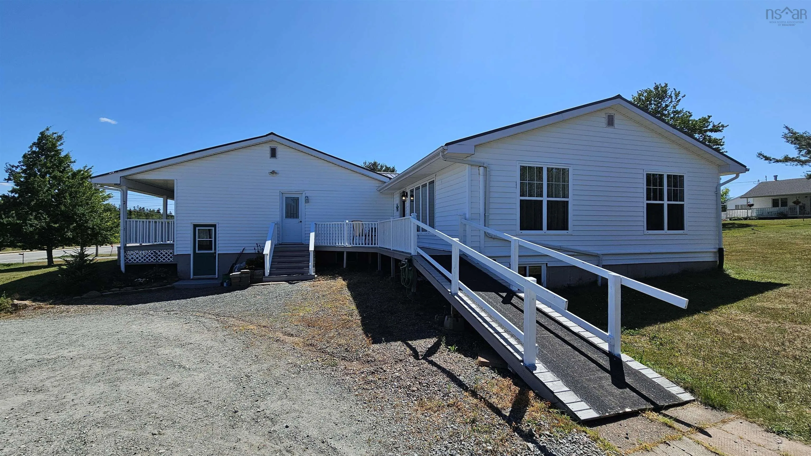 1066 Highway 2, Hilden, NS B0N 1C0, 7 Bedrooms Bedrooms, ,4 BathroomsBathrooms,Residential,For Sale,Highway 2,202520136