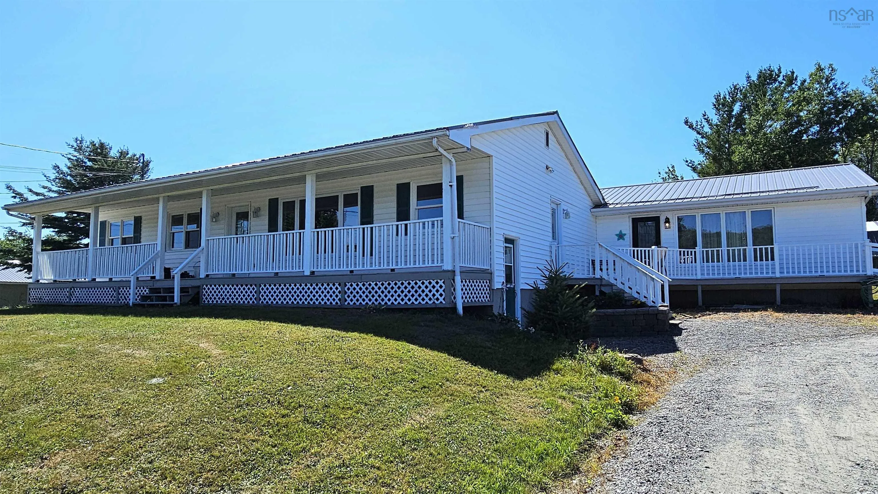 1066 Highway 2, Hilden, NS B0N 1C0, 7 Bedrooms Bedrooms, ,4 BathroomsBathrooms,Residential,For Sale,Highway 2,202520136