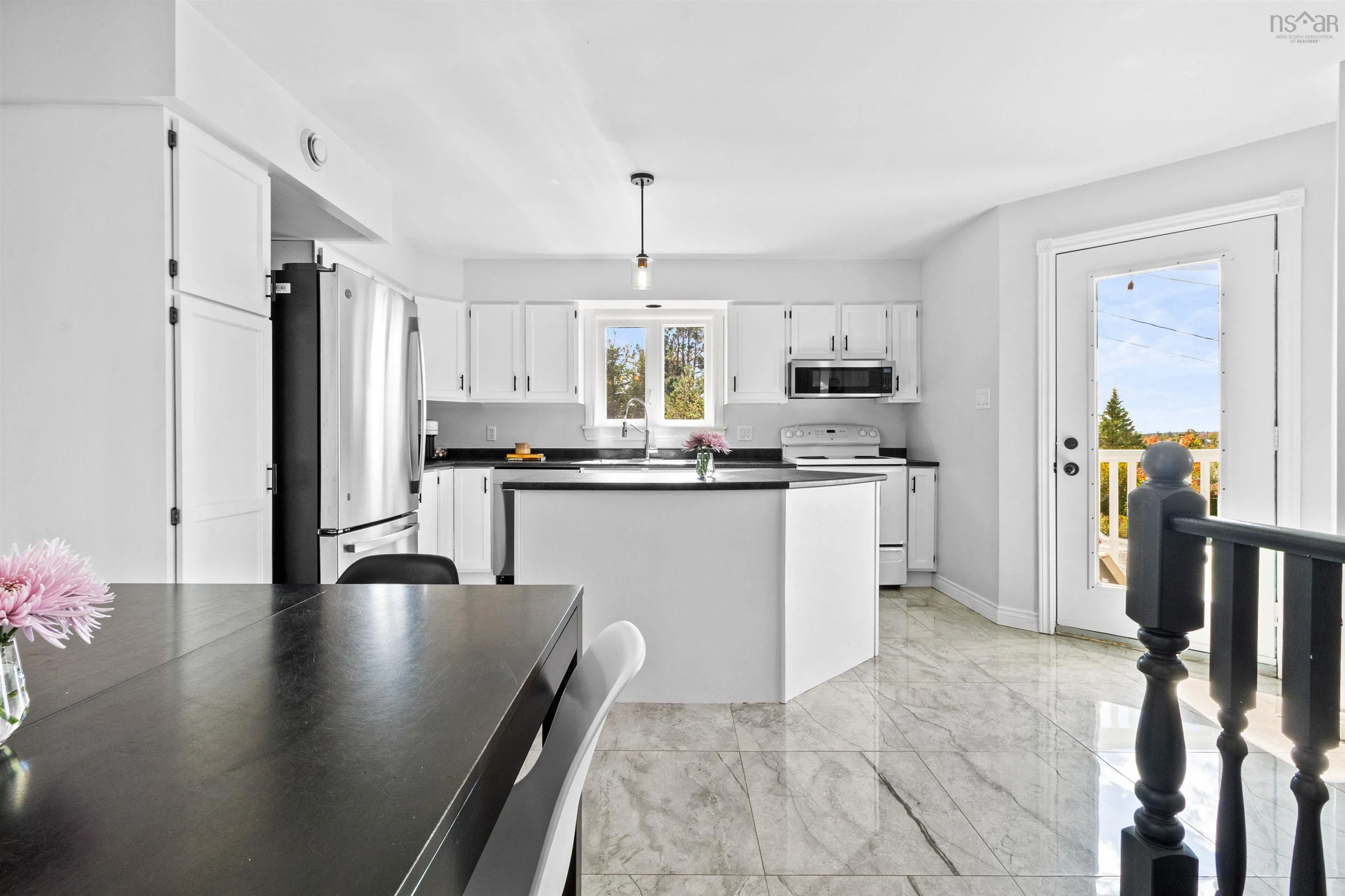 10 Mystic Ridge, Brookside, NS B3T 1S9, 5 Bedrooms Bedrooms, ,2 BathroomsBathrooms,Residential,For Sale,Mystic,202524907