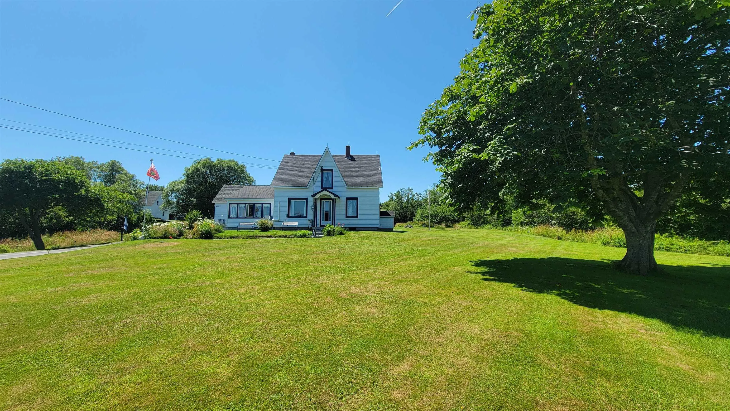 486 335 Highway, West Pubnico, NS B0W 3S0, 6 Bedrooms Bedrooms, ,2 BathroomsBathrooms,Residential,For Sale,335,202517627