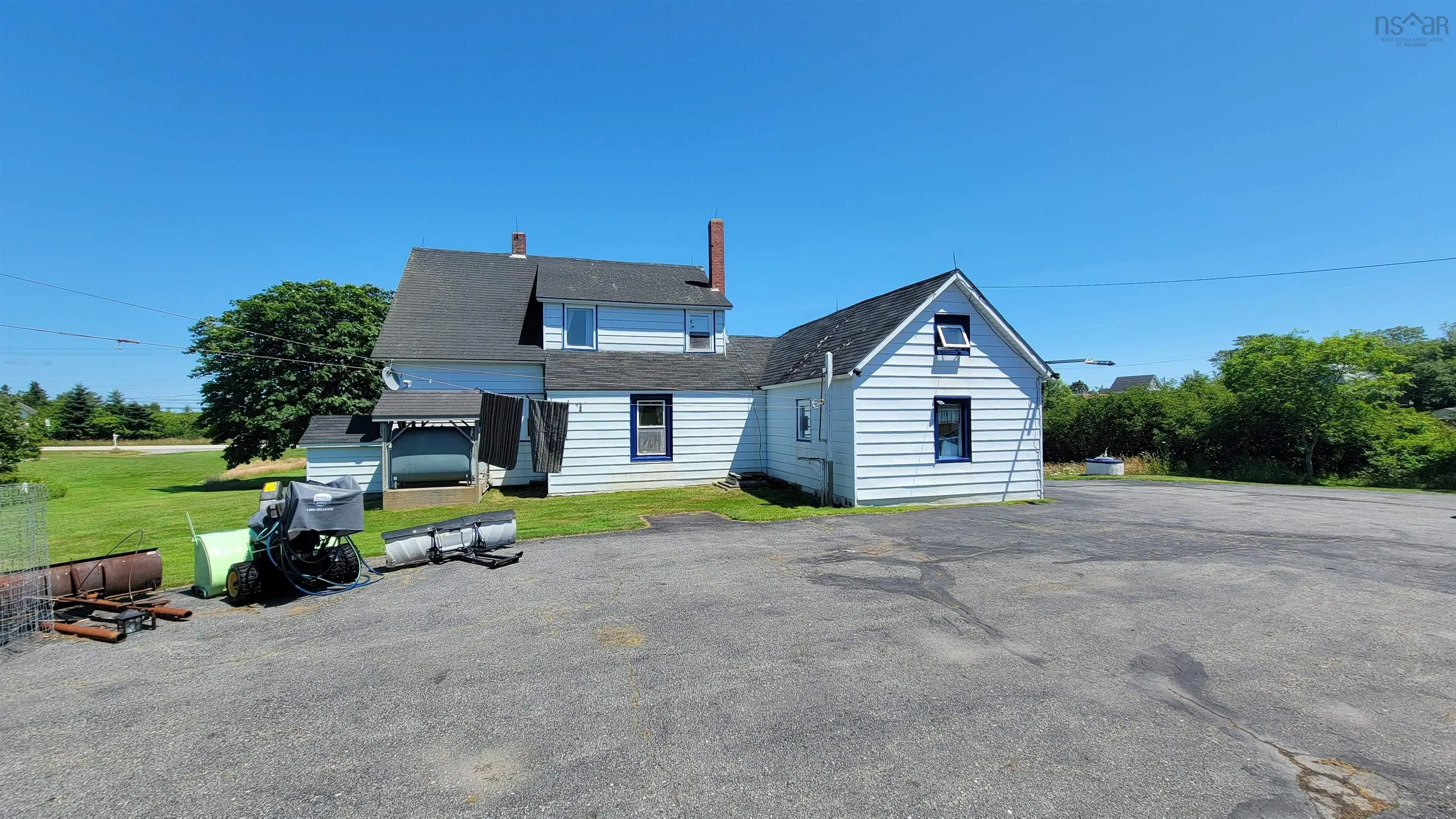 486 335 Highway, West Pubnico, NS B0W 3S0, 6 Bedrooms Bedrooms, ,2 BathroomsBathrooms,Residential,For Sale,335,202517627