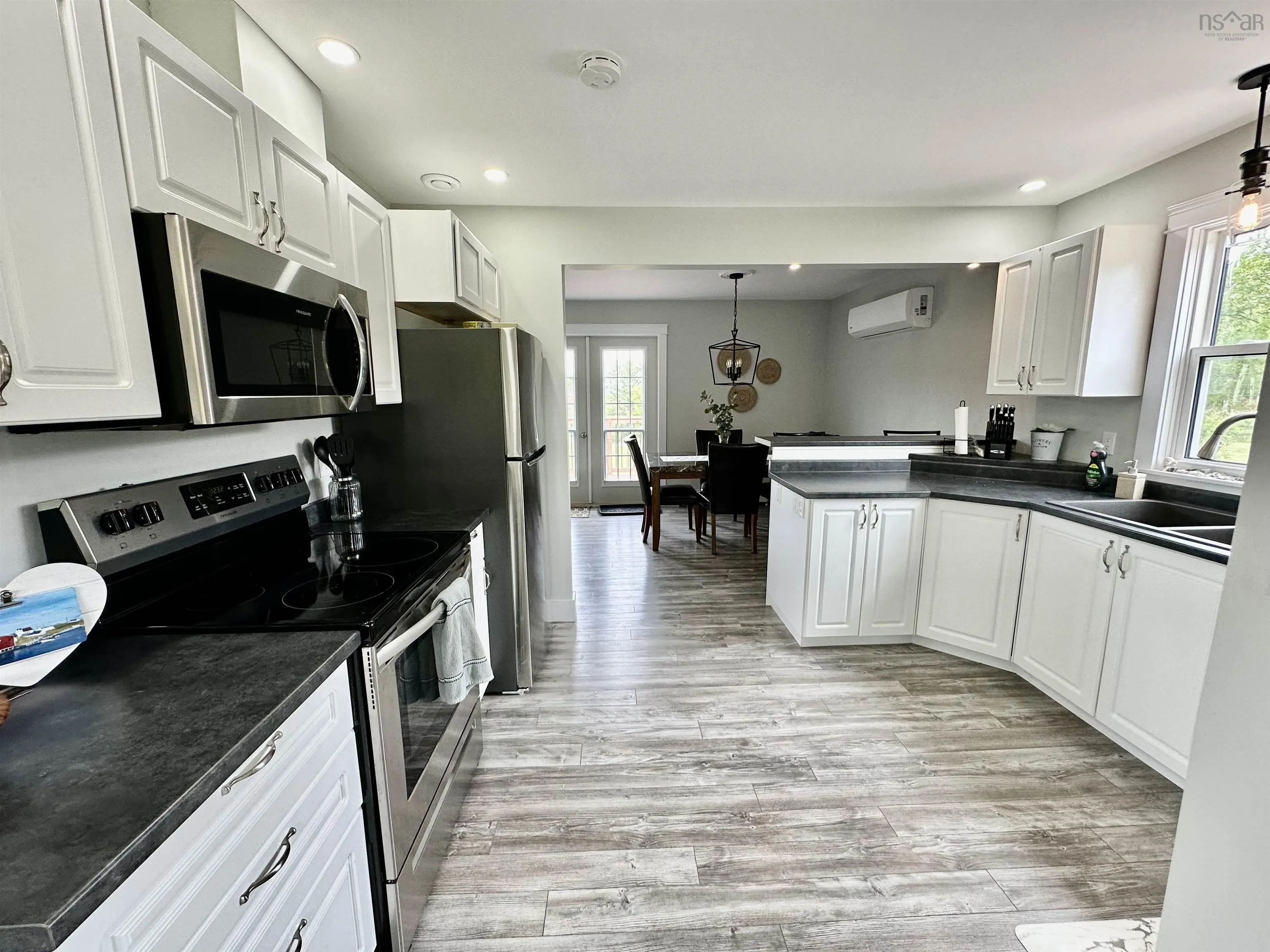 5 Eagles Nest Drive, West Bay Marshes, NS B0E 3K0, 3 Bedrooms Bedrooms, ,2 BathroomsBathrooms,Residential,For Sale,Eagles Nest,202522030